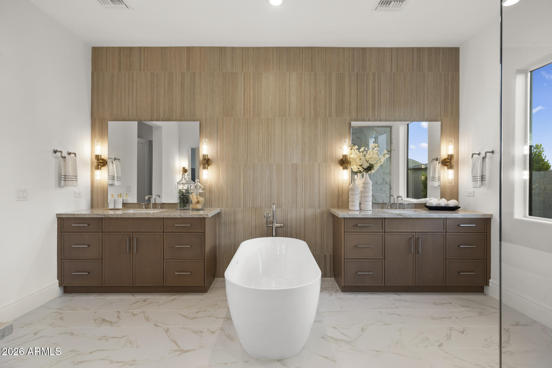 EMERALD HILLS - Residential