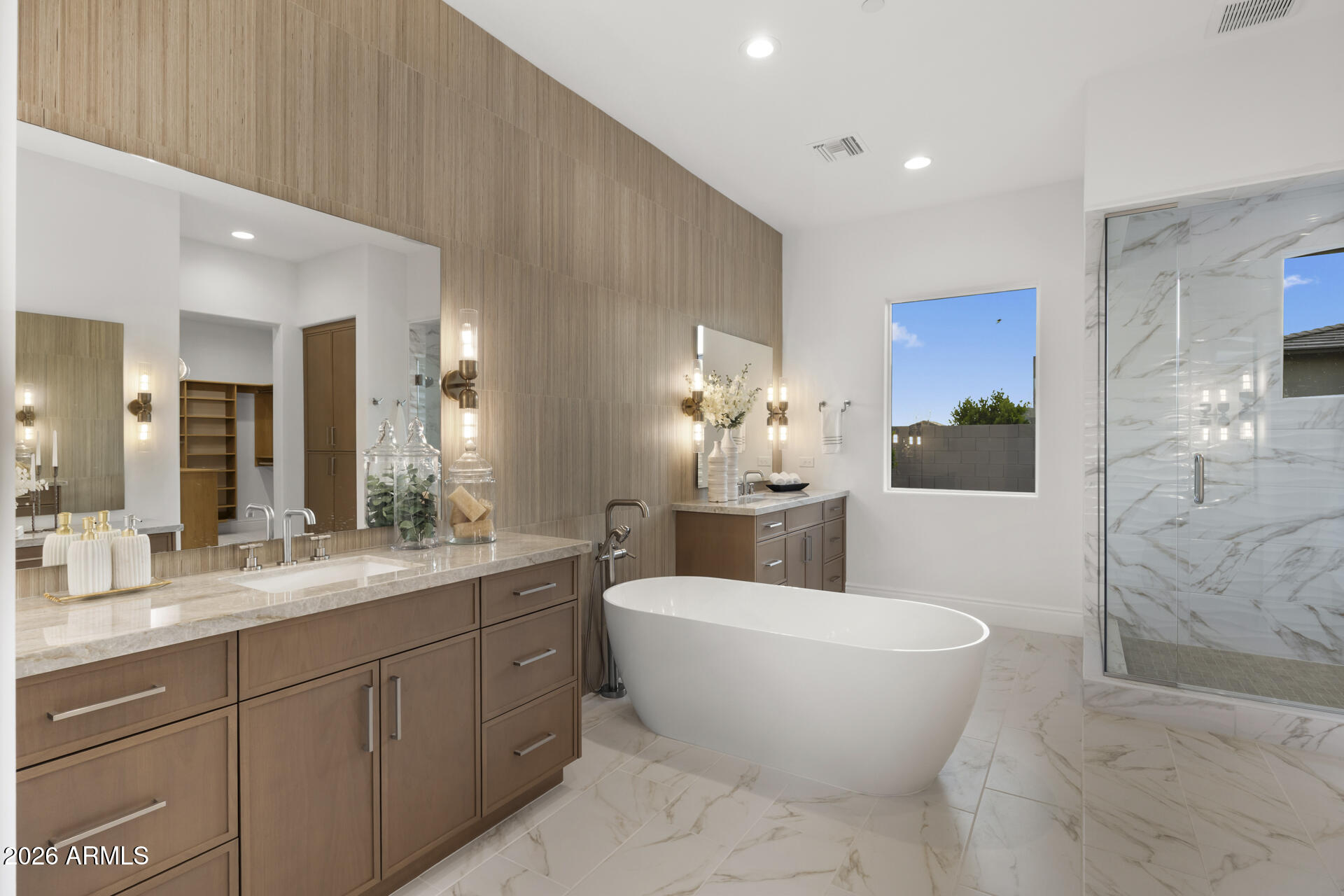 EMERALD HILLS - Residential