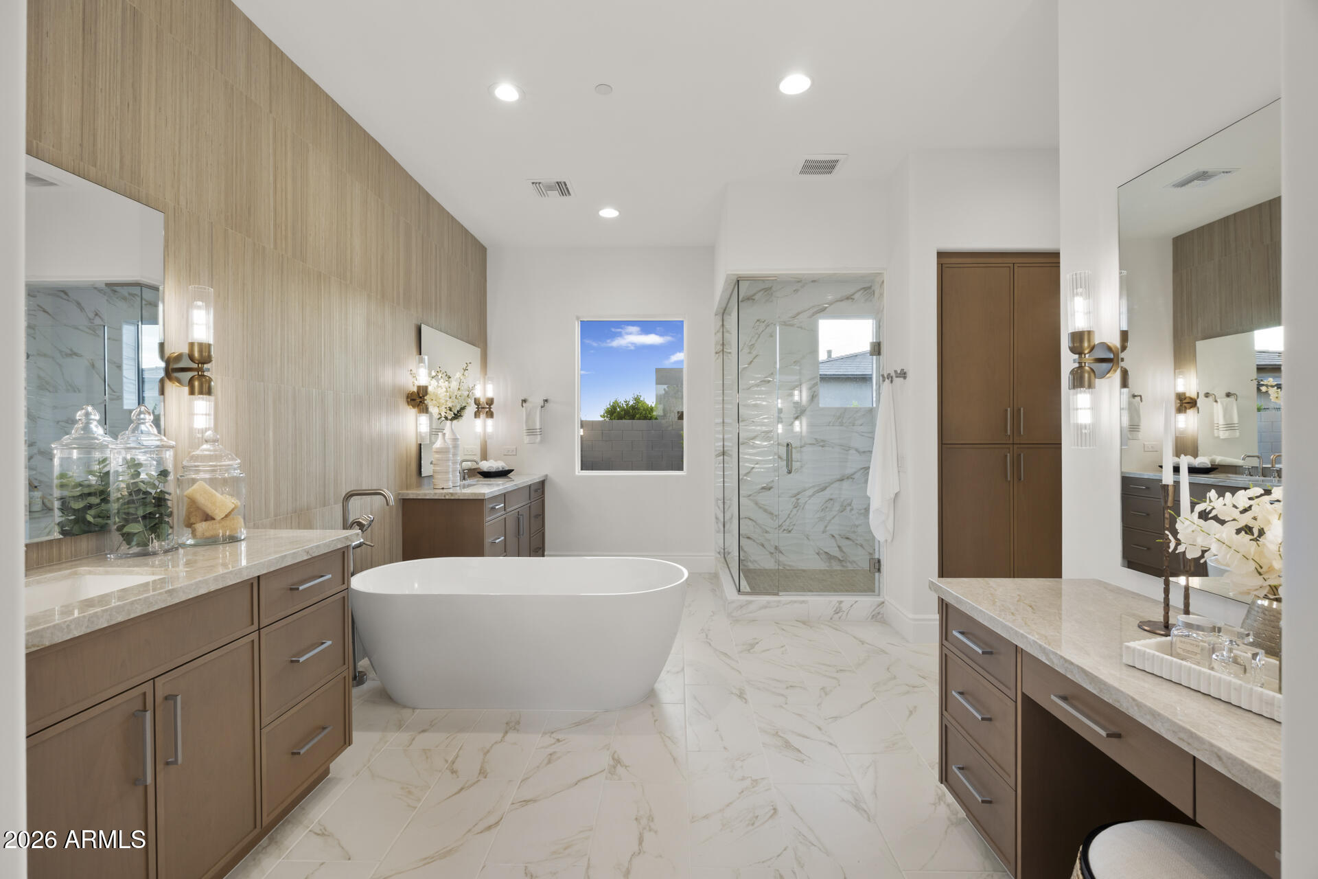 EMERALD HILLS - Residential