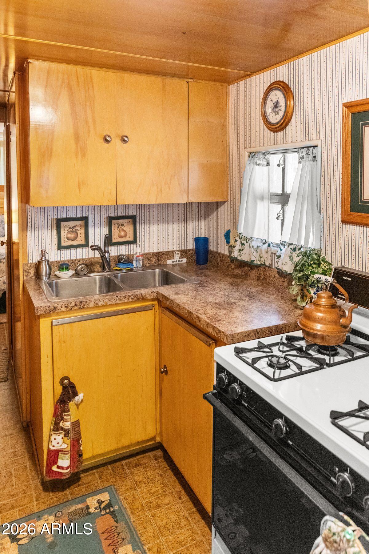 FOREST LAKES ESTATES 5 - Residential