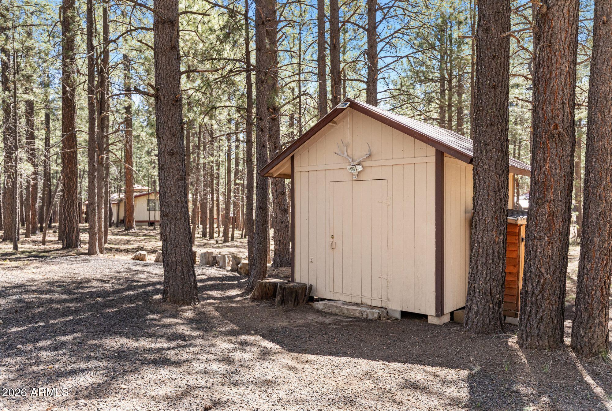 FOREST LAKES ESTATES 5 - Residential