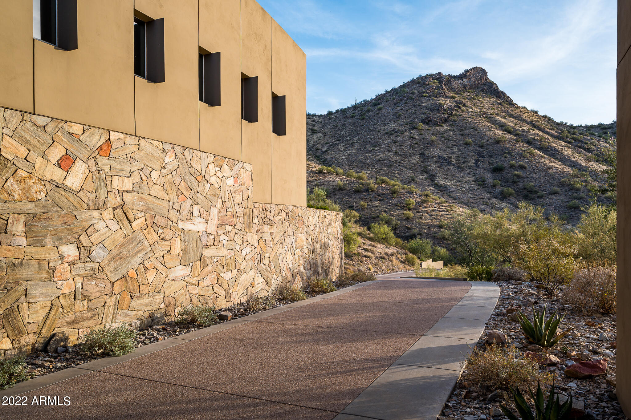 LOST CANYON - Residential
