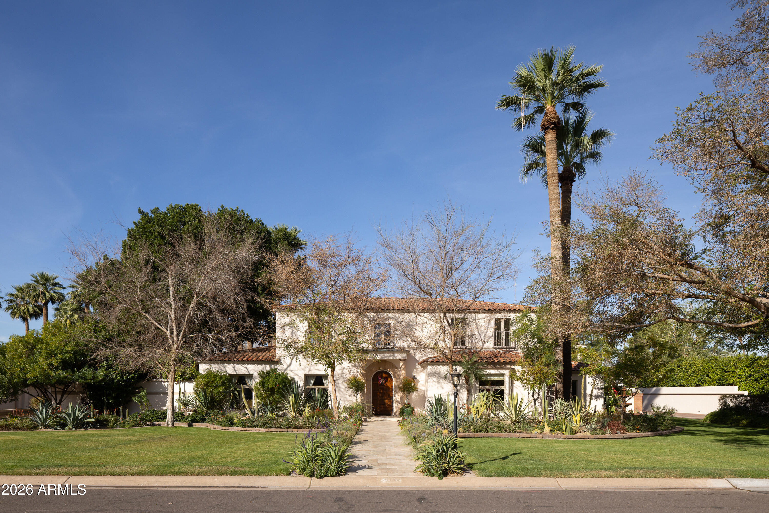 COUNTRY CLUB MANOR LOT 1-8 - Residential