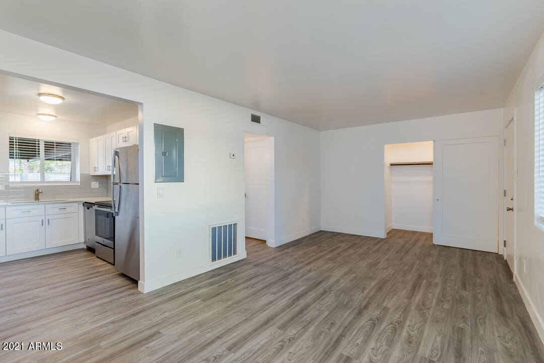 MCDOWELL MANORS ANNEX - Residential Income