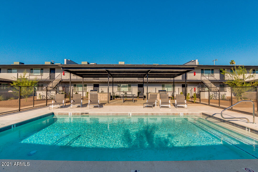 MCDOWELL MANORS ANNEX - Residential Income