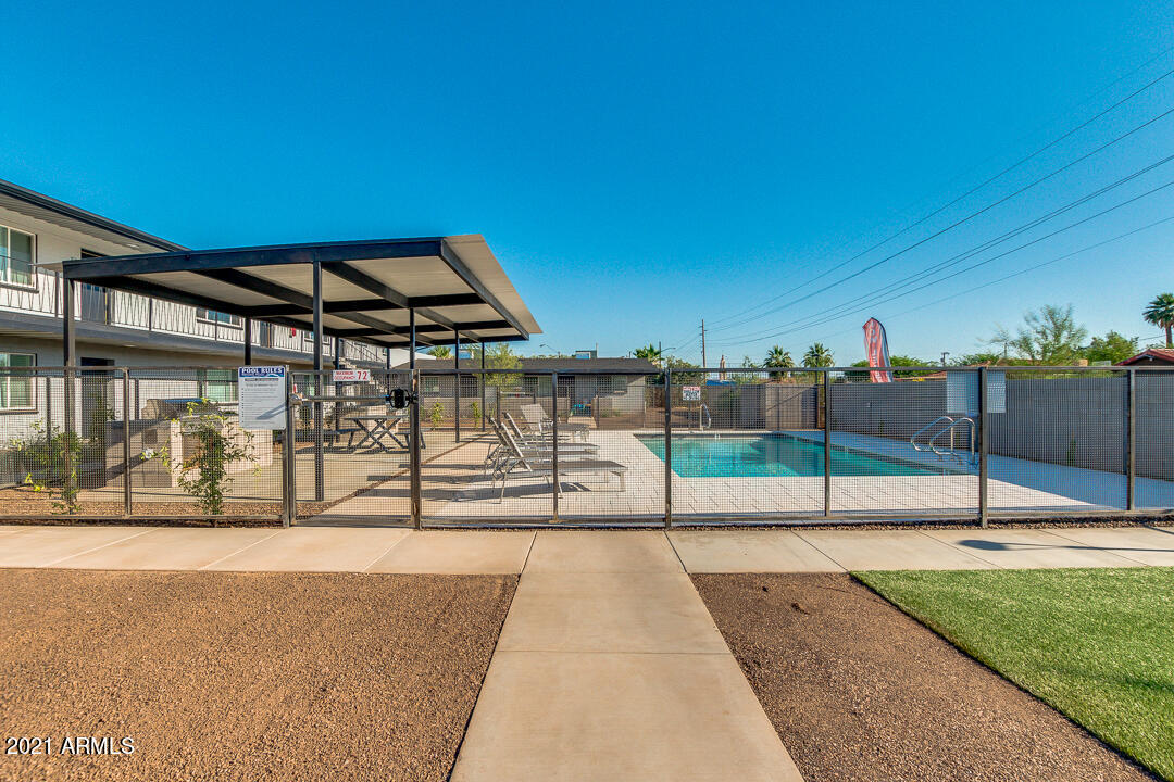 MCDOWELL MANORS ANNEX - Residential Income