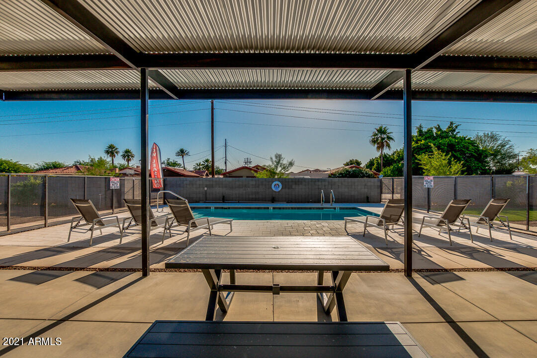 MCDOWELL MANORS ANNEX - Residential Income