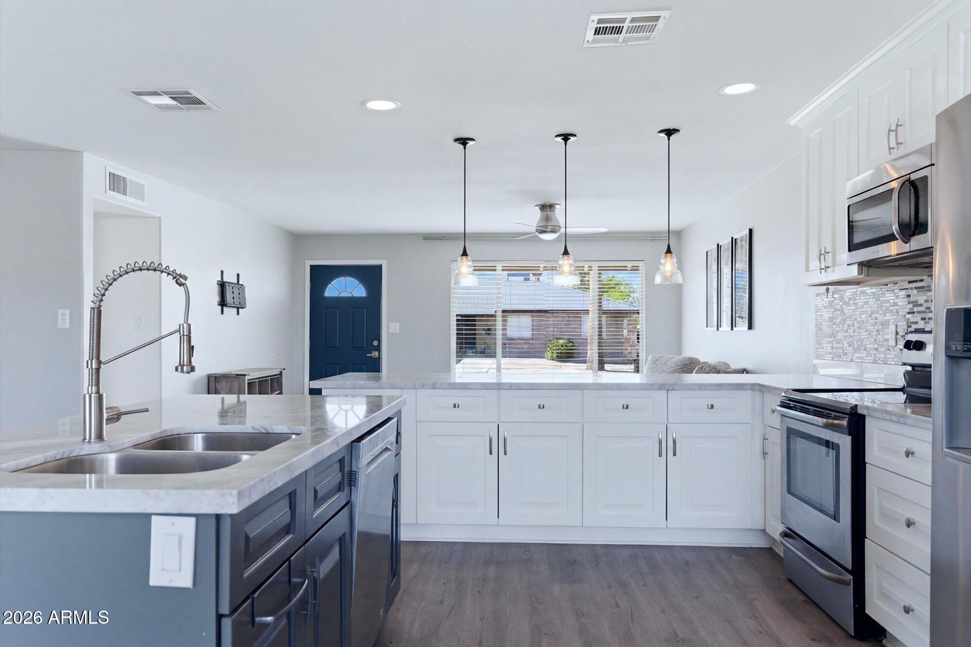 COX HEIGHTS 4 AMD - Residential