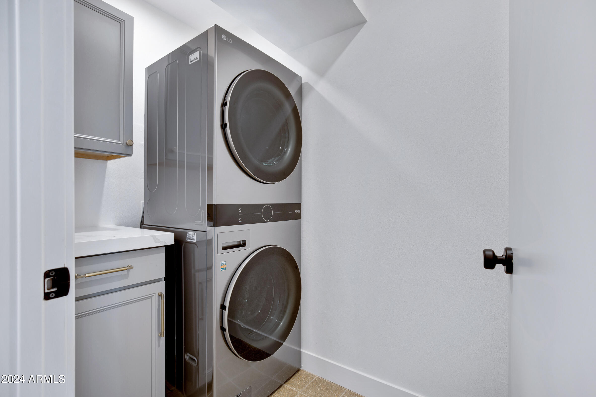 HERITAGE EAST 3 - Residential Lease