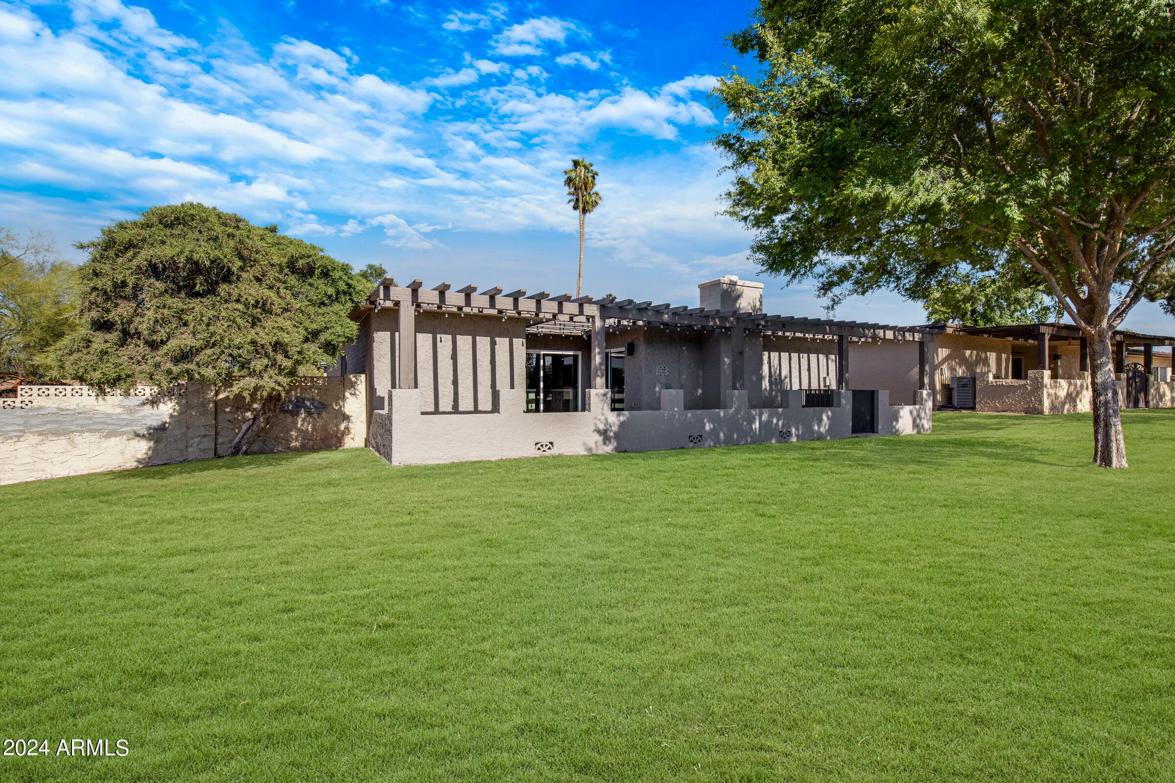 HERITAGE EAST 3 - Residential Lease