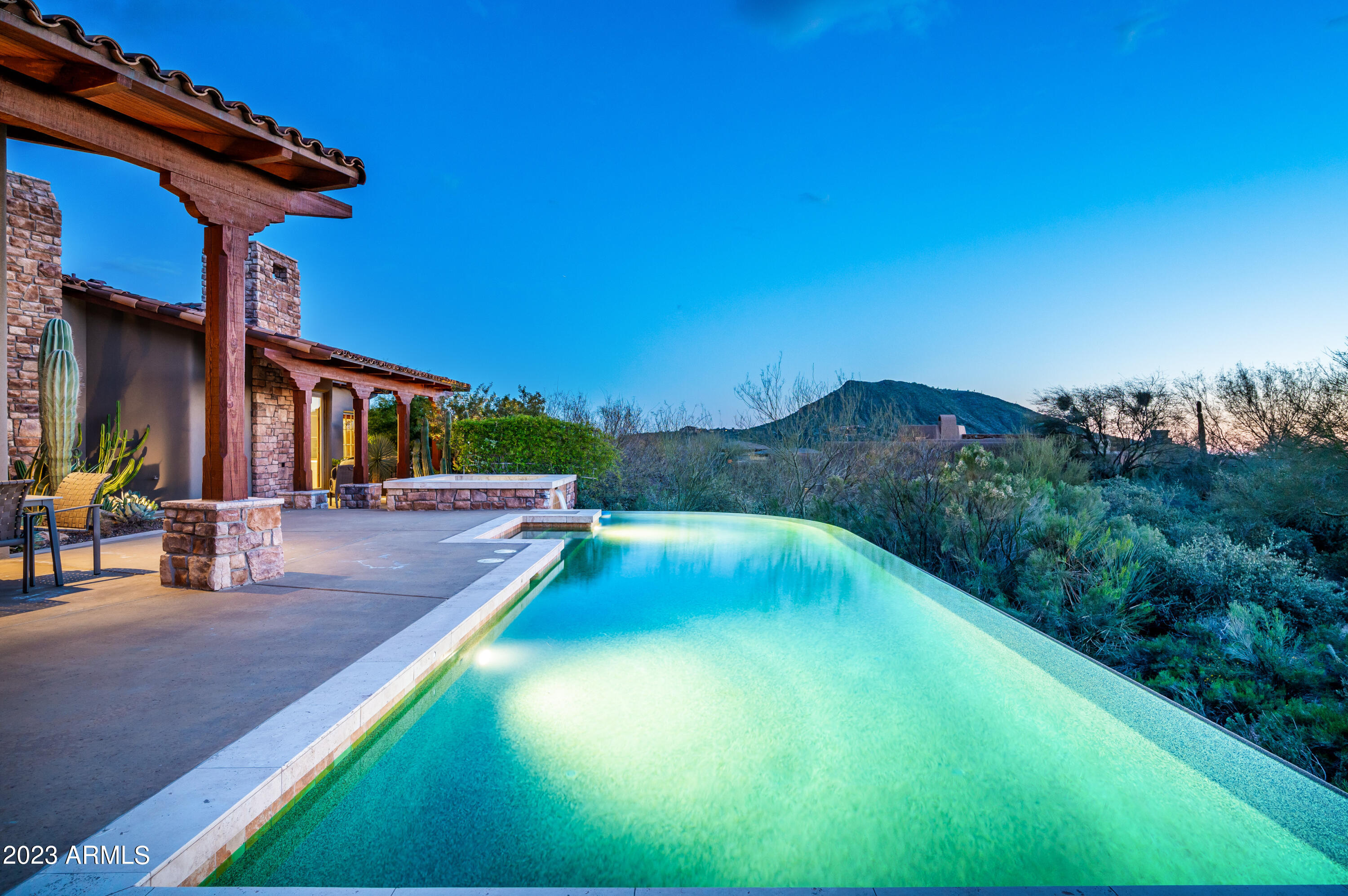 DESERT MOUNTAIN - Residential