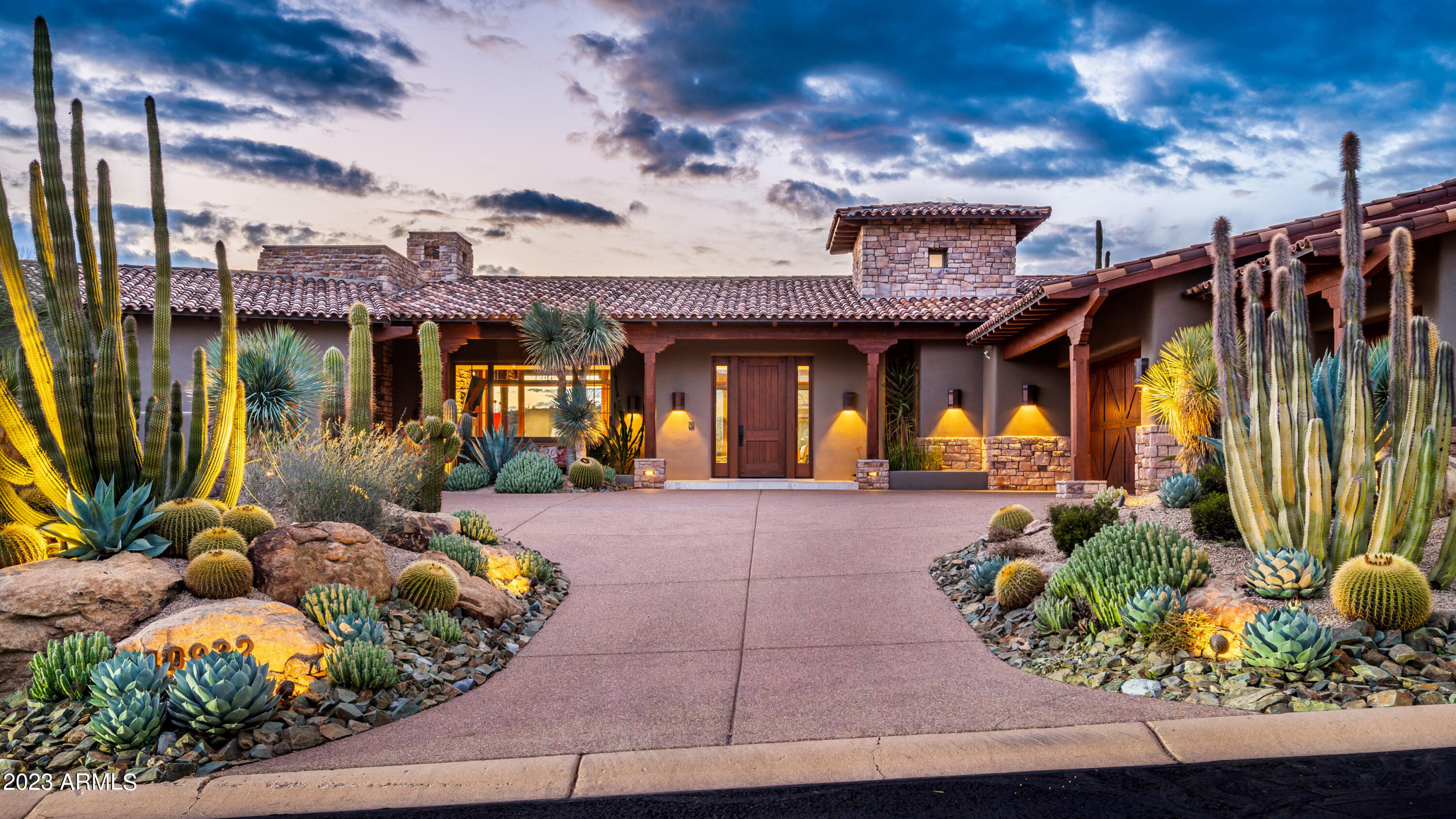 DESERT MOUNTAIN - Residential