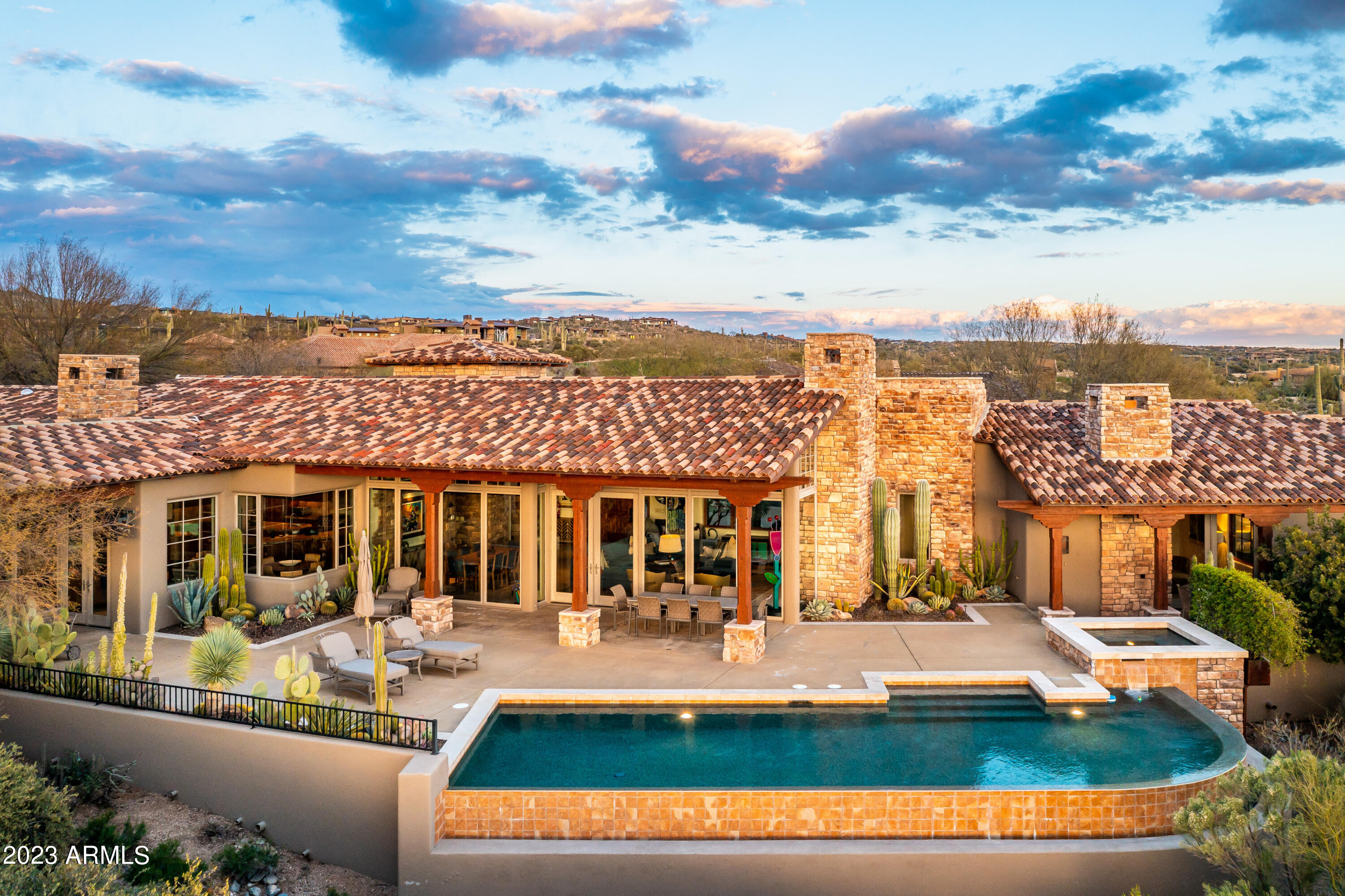 DESERT MOUNTAIN - Residential