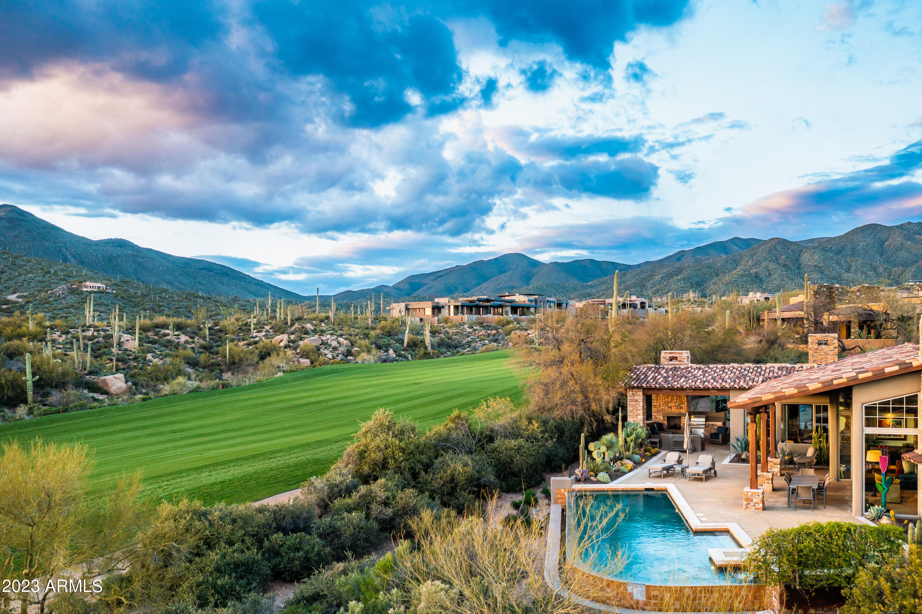 DESERT MOUNTAIN - Residential