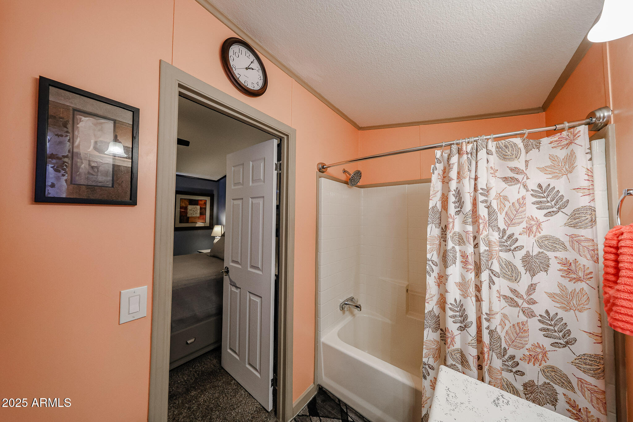 CAREFREE MANOR - Residential