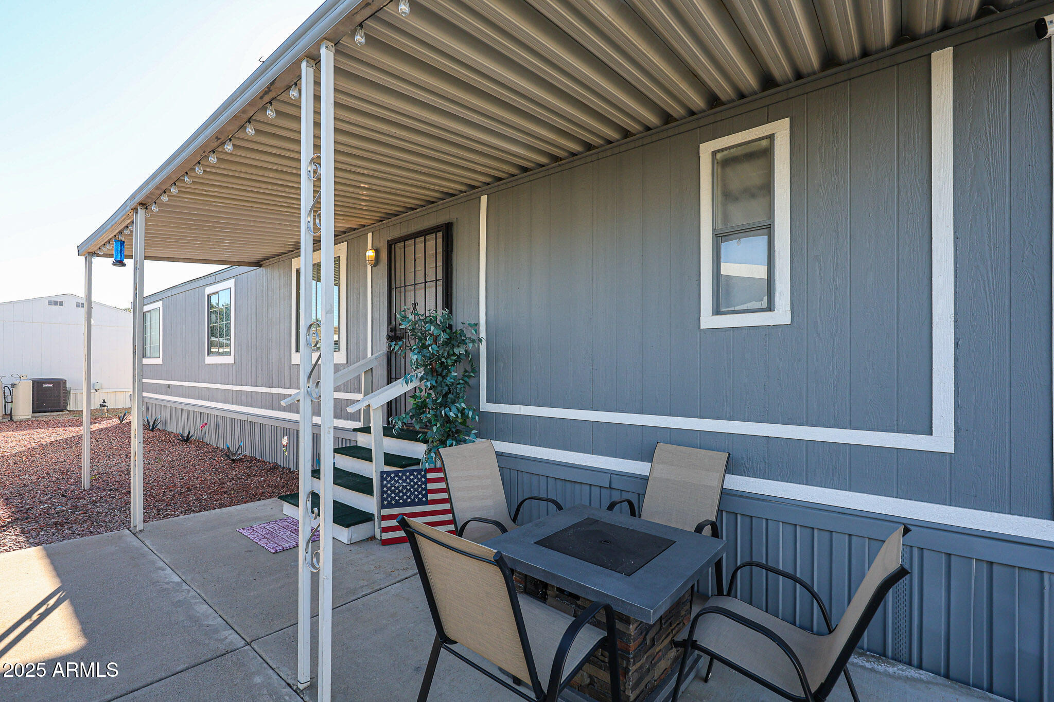 CAREFREE MANOR - Residential