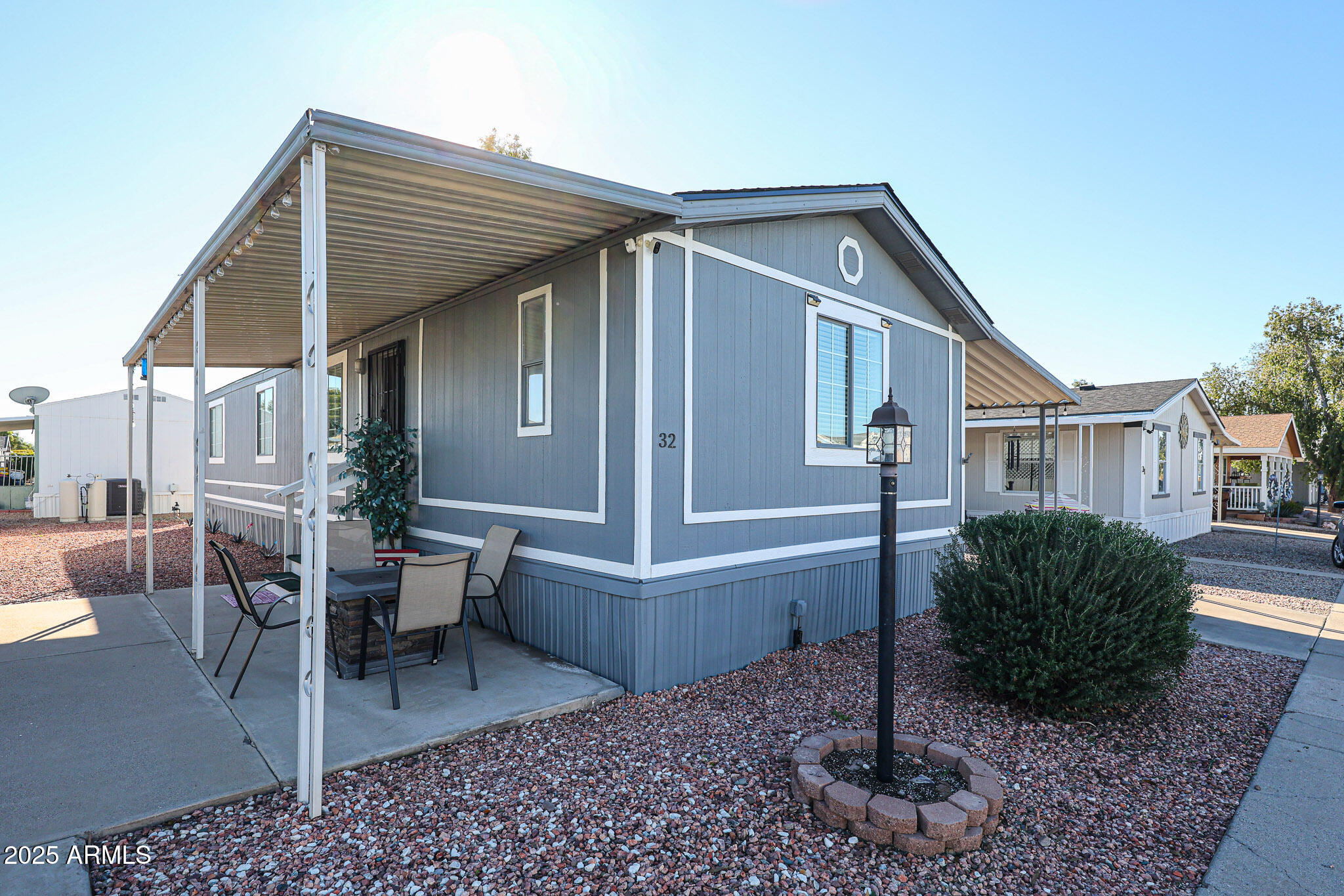 CAREFREE MANOR - Residential