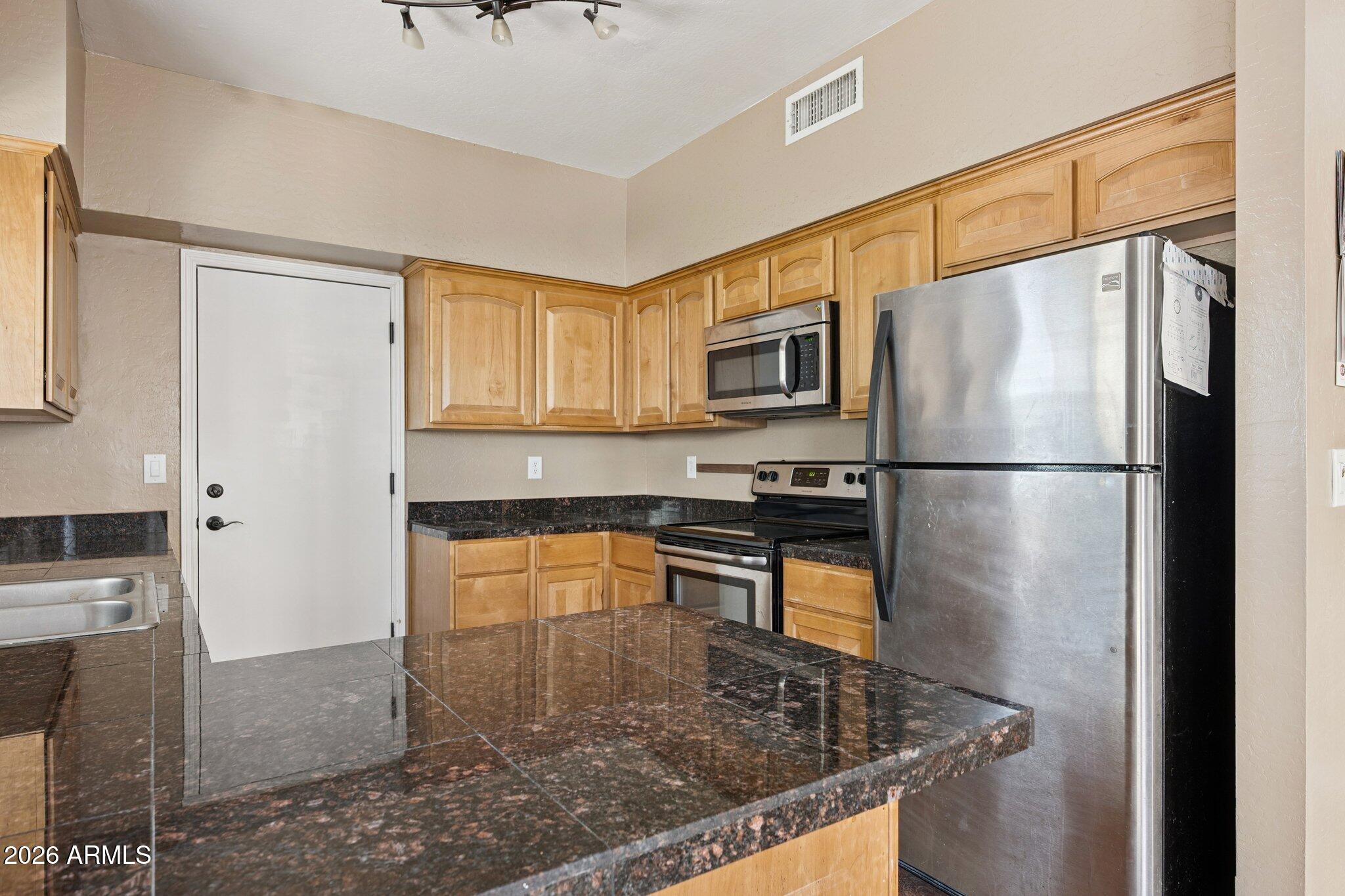 GATEWAY COURT - Residential