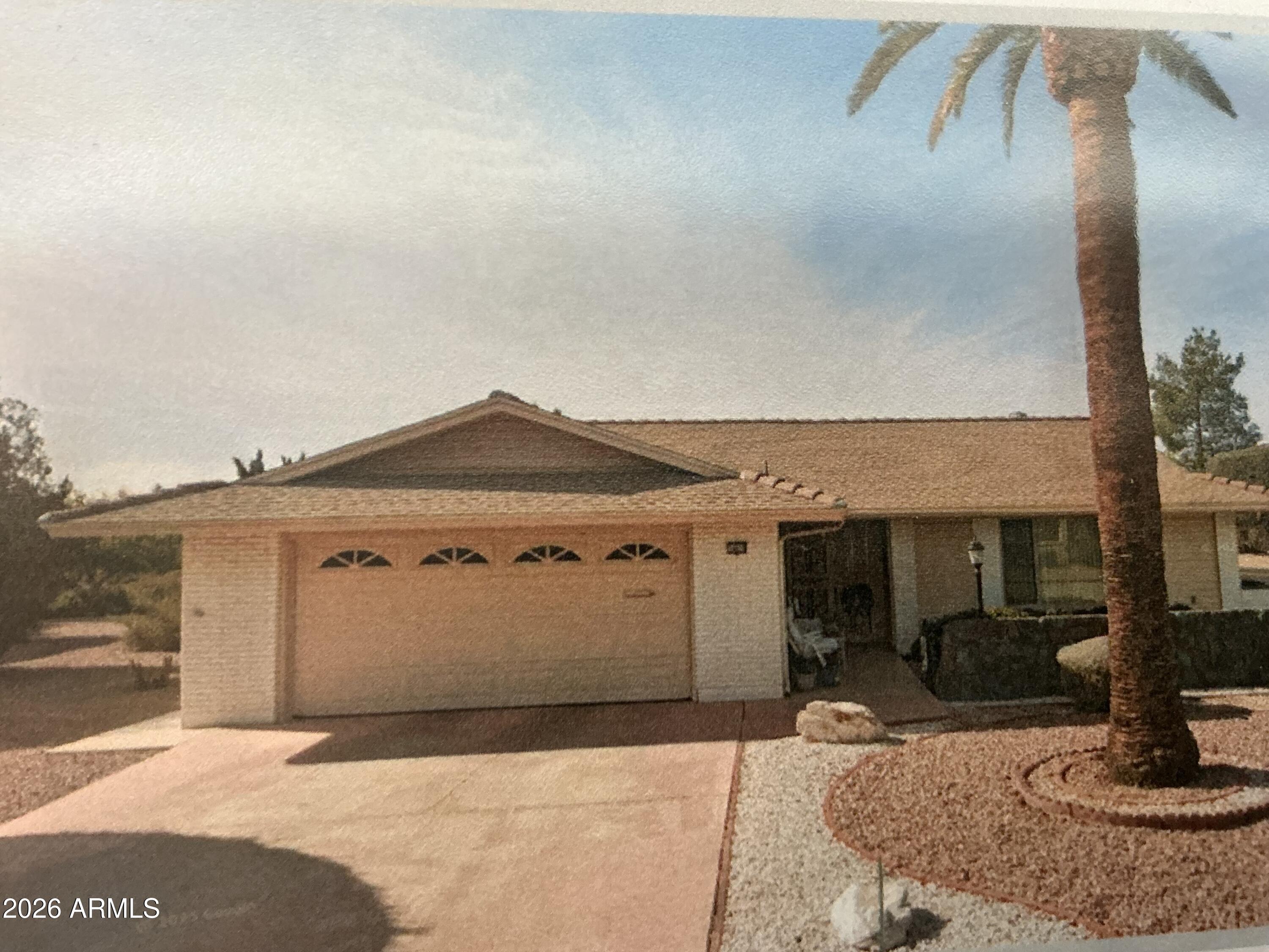 Beautiful curb appeal with unique rock wall leading to entry way. Georgous  floor plan. Nice entryway opens to living room, family room, dining area, and kitchen. (Preowner: Walls modified for open concept.) Spft pallette colors throughout. Neutral color tile in kitchen, entry, and bathrooms. Nice berber carpets in bedrooms.
Kitchen has SS applicance, gas range, and is open with lots of counter space and cabinets. Large master suite with full bath. Hall bath is full size bath. Lovely outside covered patio to enjoy AZ sunset, accesssible from kitchen, living room, and mstr bedroom.