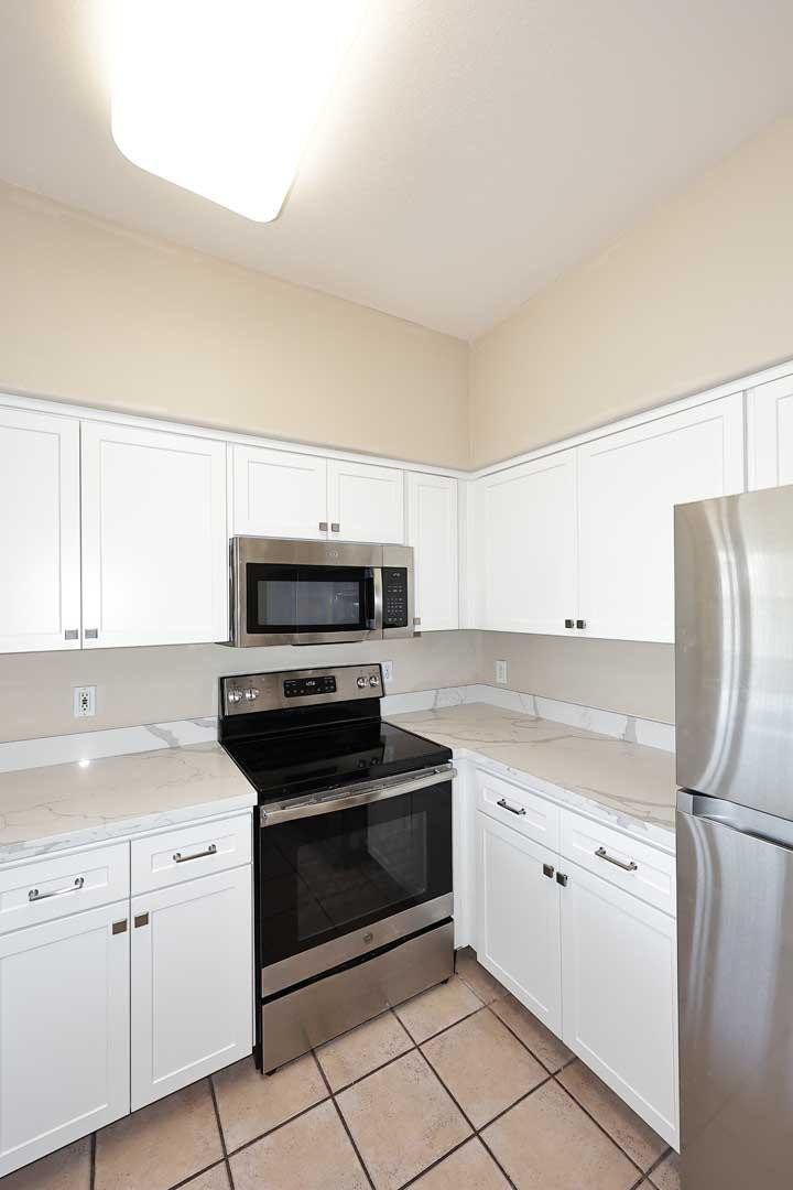 EDGE AT GRAYHAWK CONDOMINIUM - Residential Lease