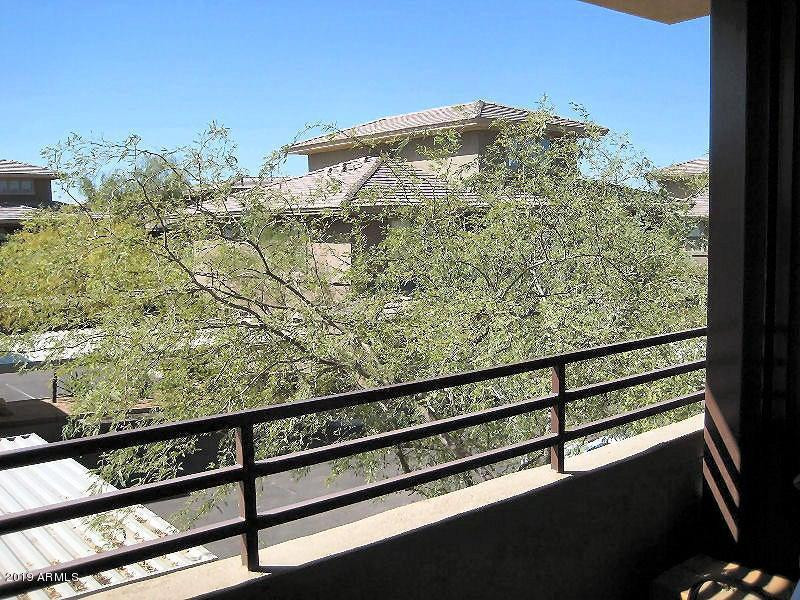 EDGE AT GRAYHAWK CONDOMINIUM - Residential Lease