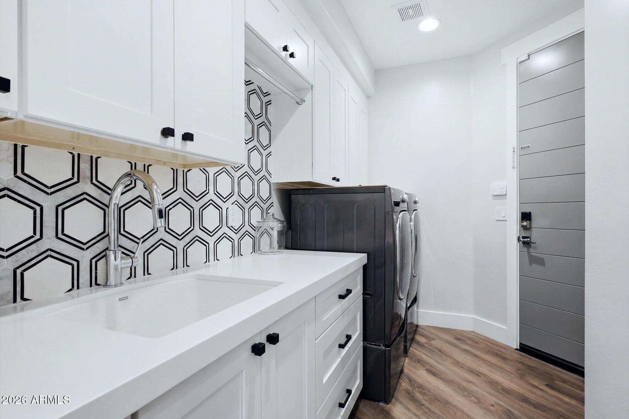 CHENEY ESTATES LOT 1-72 TR A-C D1 D2 EF - Residential