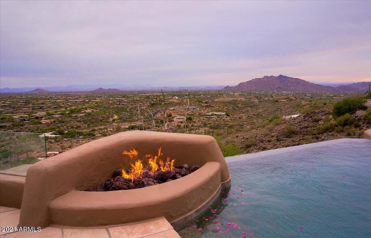 Carefree Ranch - Residential