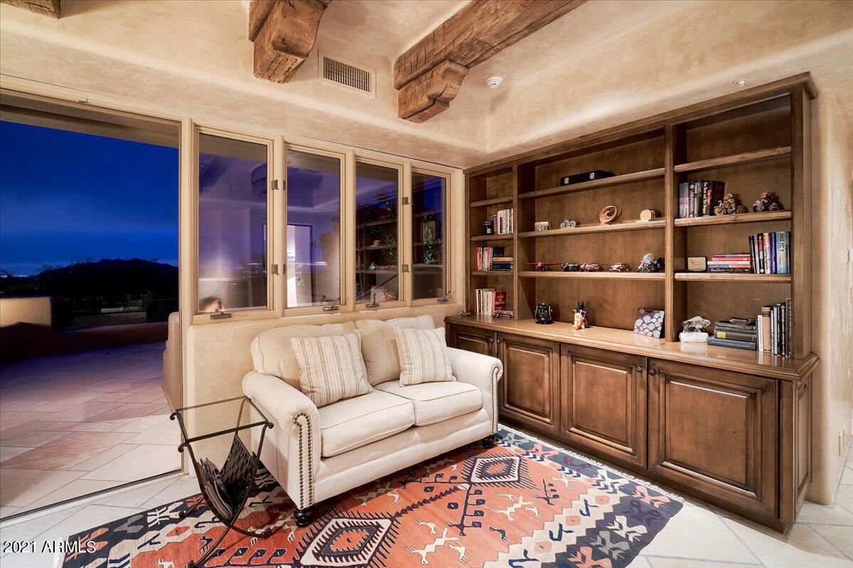 Carefree Ranch - Residential