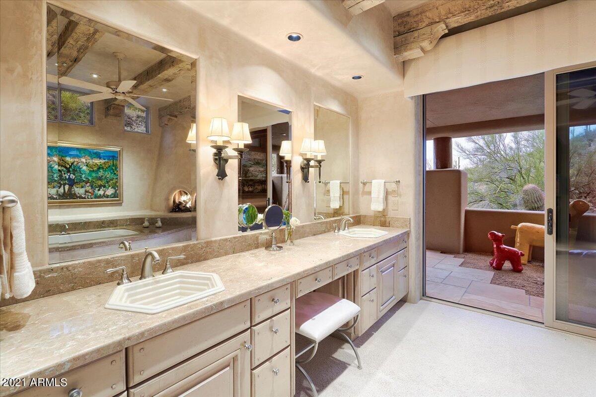 Carefree Ranch - Residential