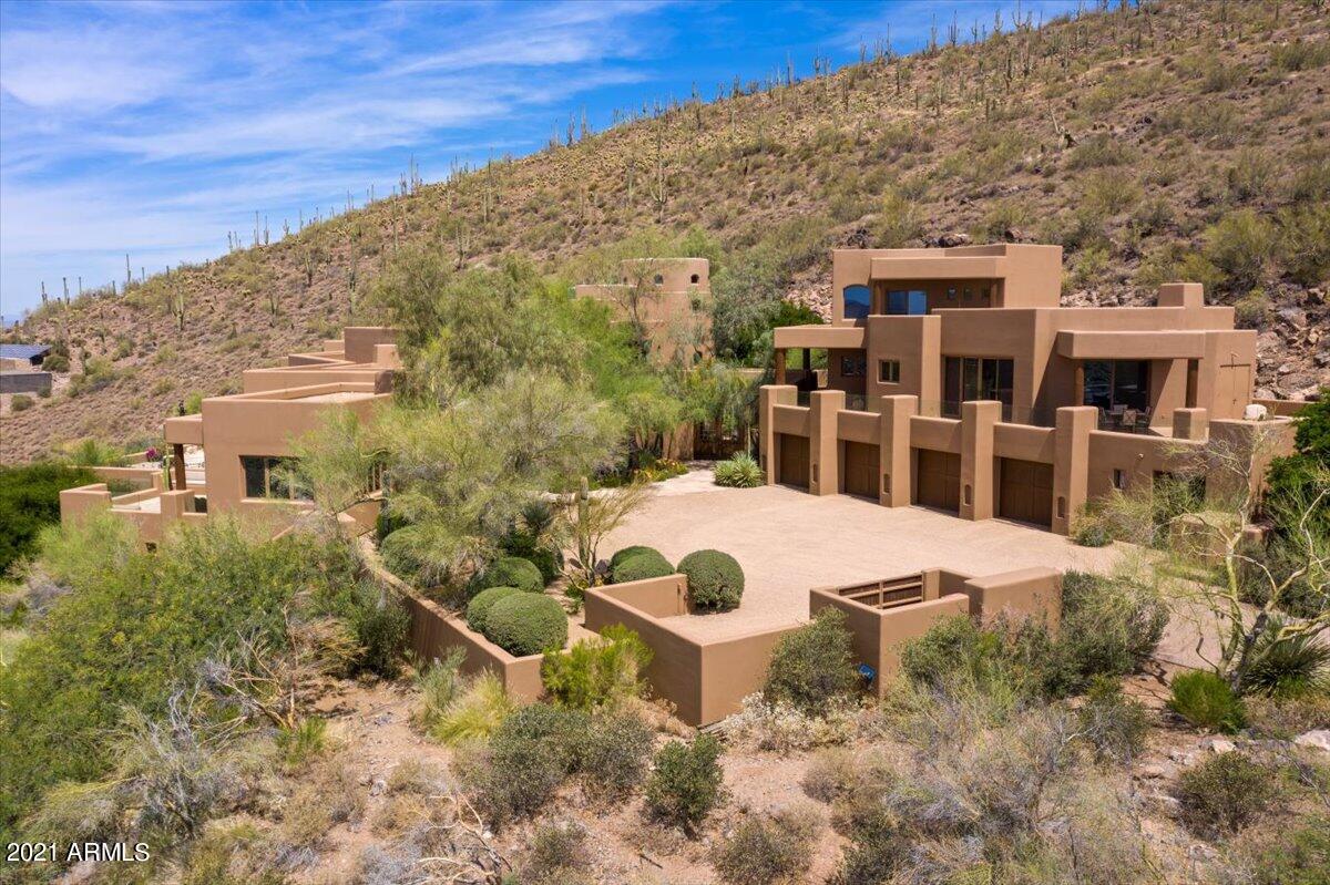 Carefree Ranch - Residential