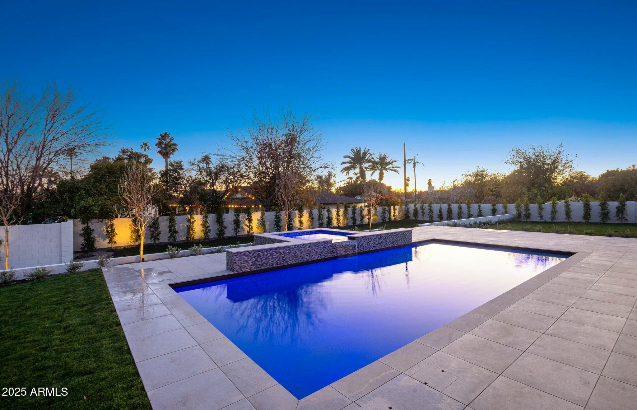 OLIVE VIEW - Residential
