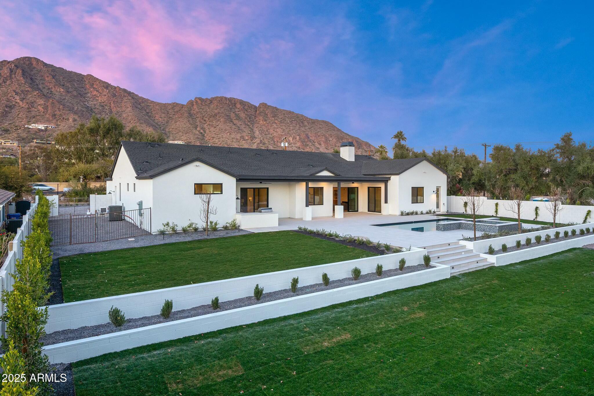 OLIVE VIEW - Residential