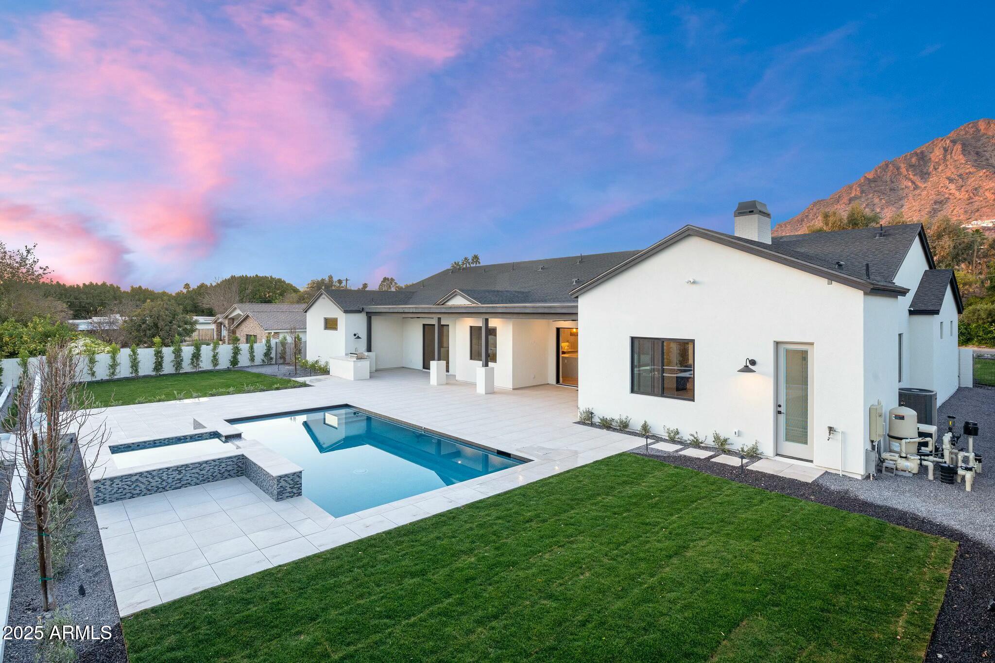 OLIVE VIEW - Residential