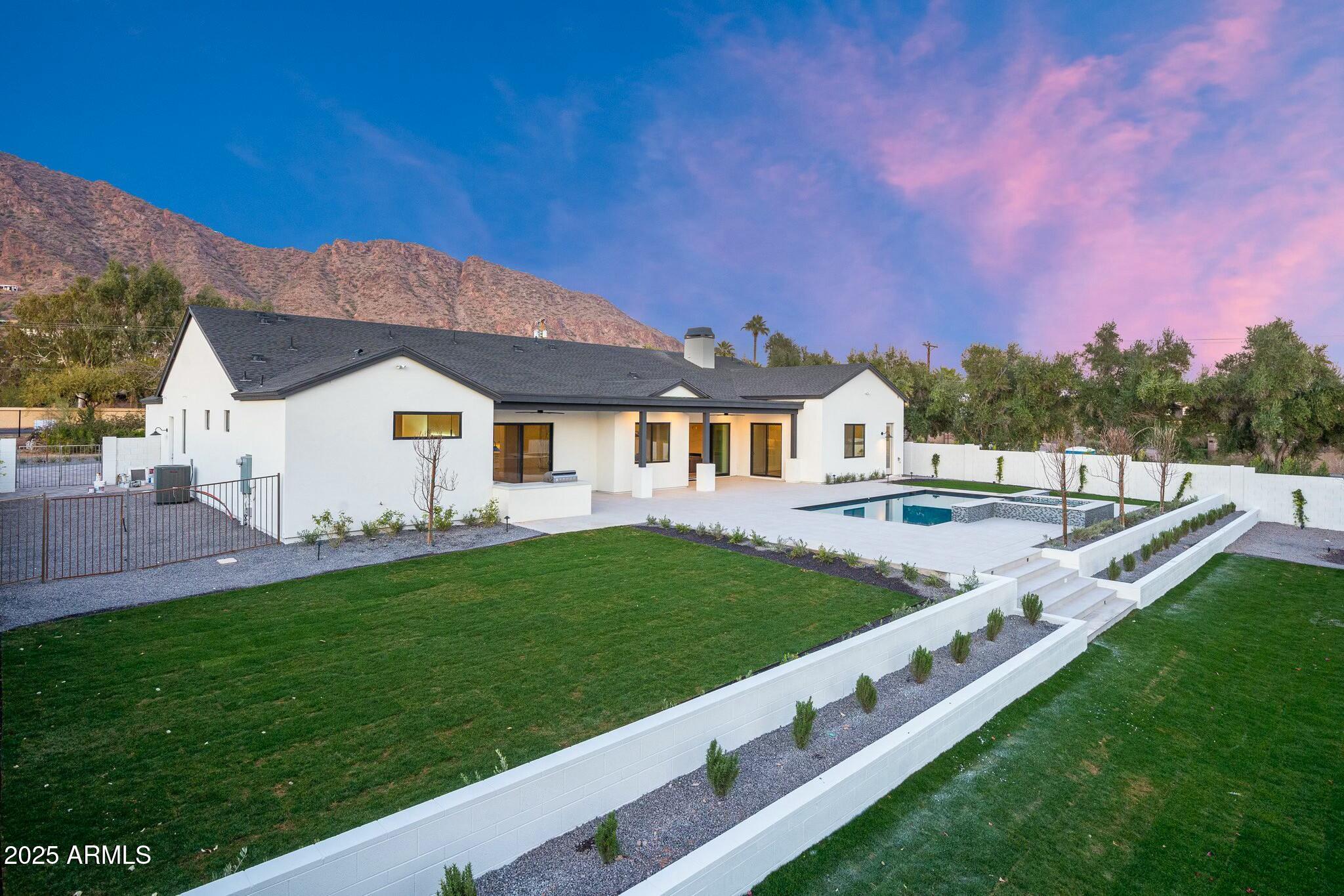 OLIVE VIEW - Residential