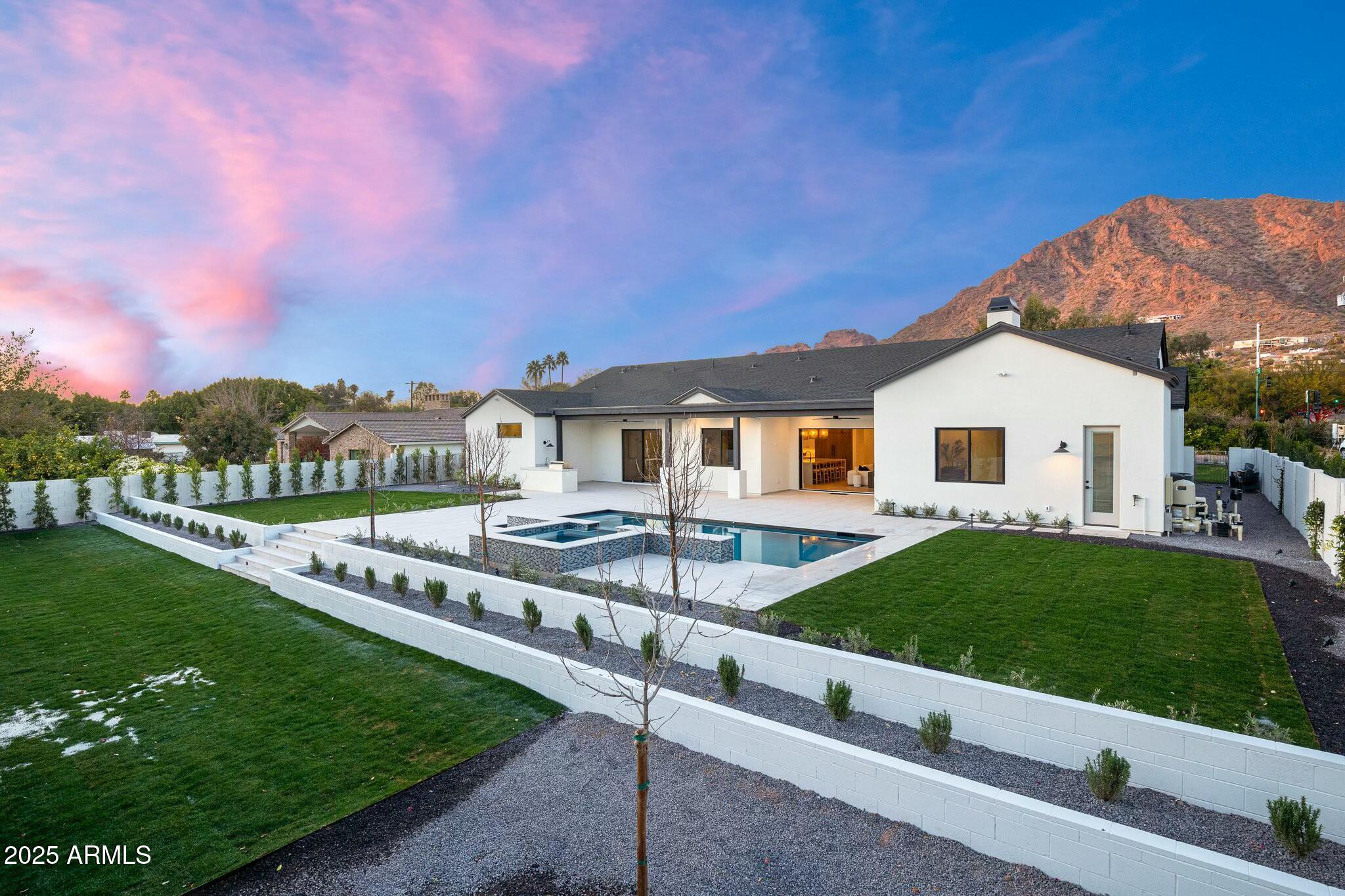 OLIVE VIEW - Residential