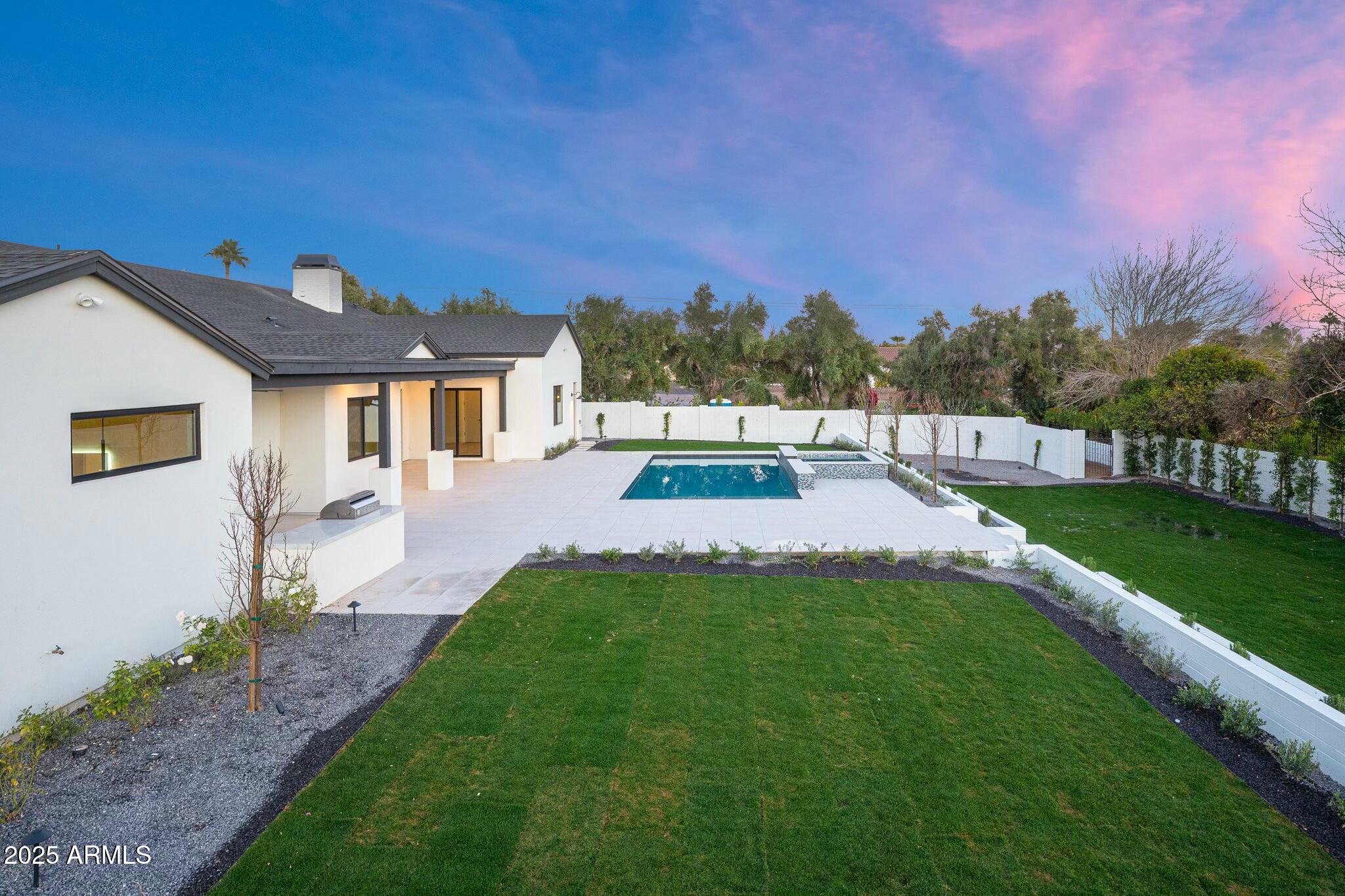 OLIVE VIEW - Residential