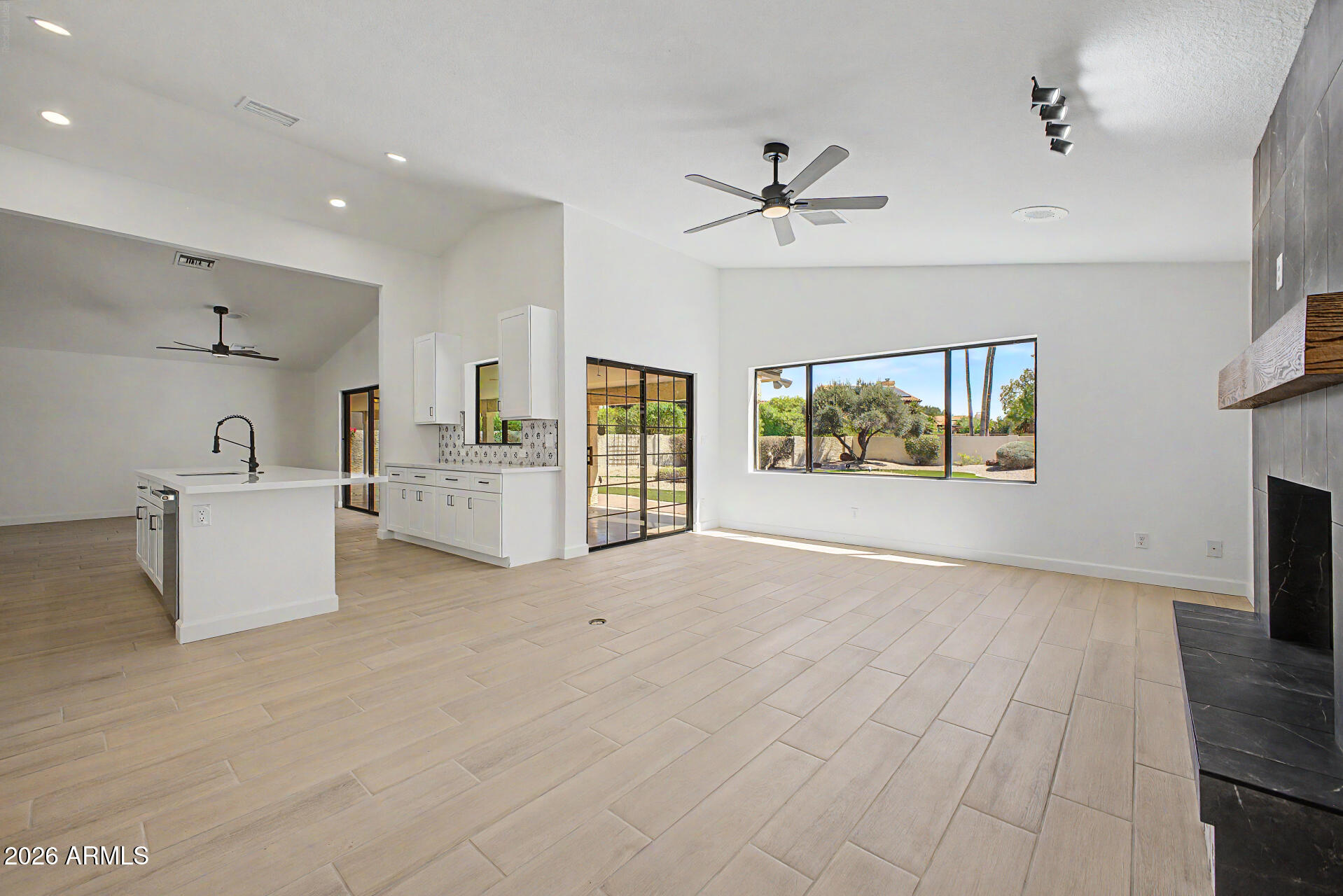 HIGH MEADOWS - Residential