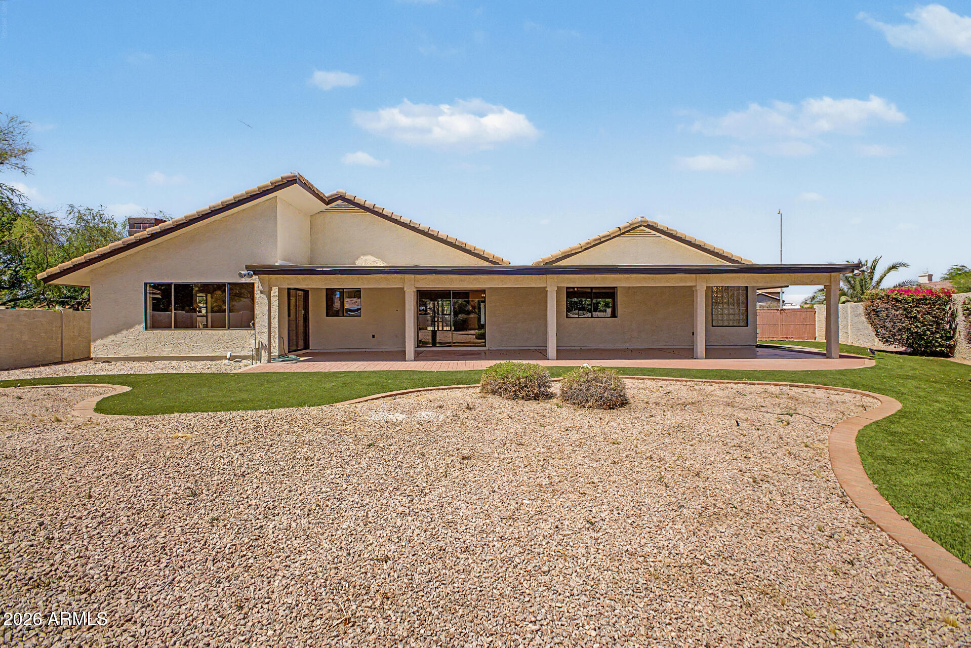 HIGH MEADOWS - Residential