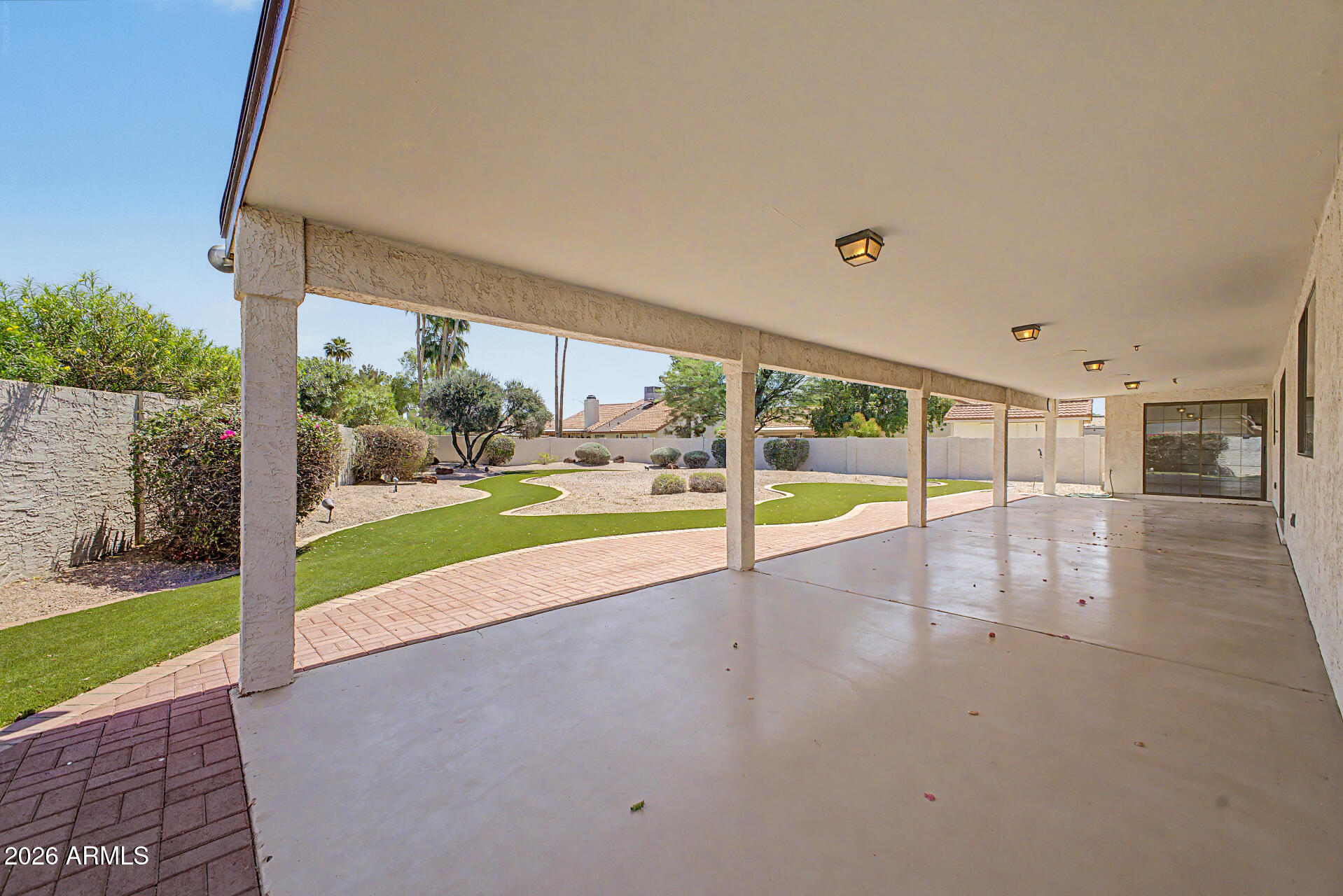HIGH MEADOWS - Residential