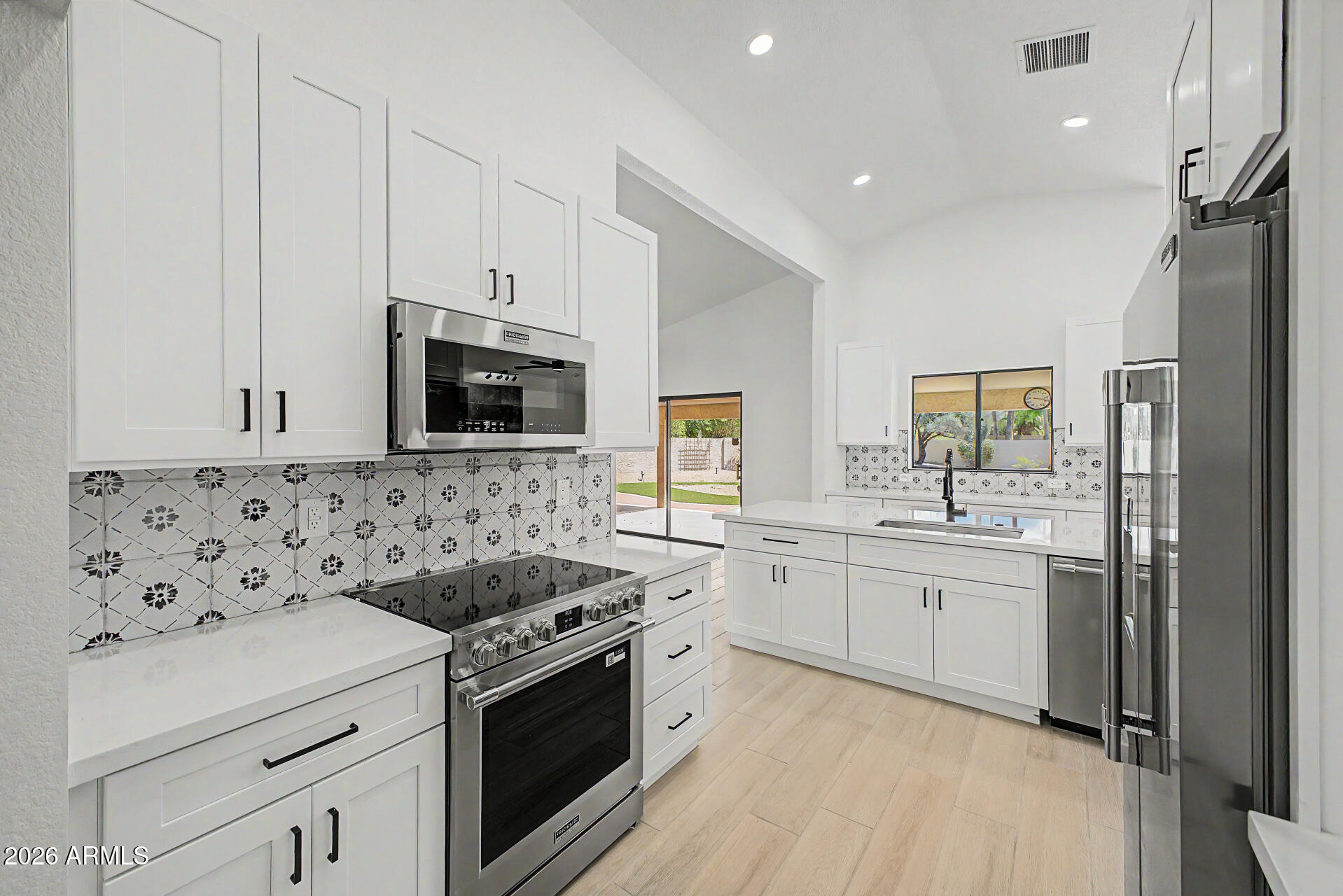 HIGH MEADOWS - Residential