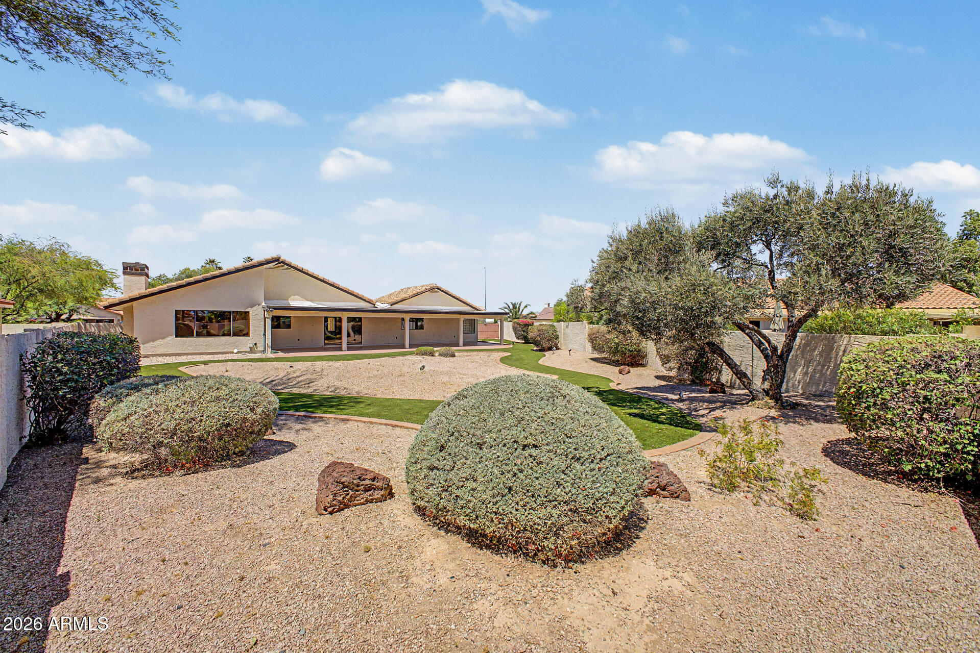 HIGH MEADOWS - Residential