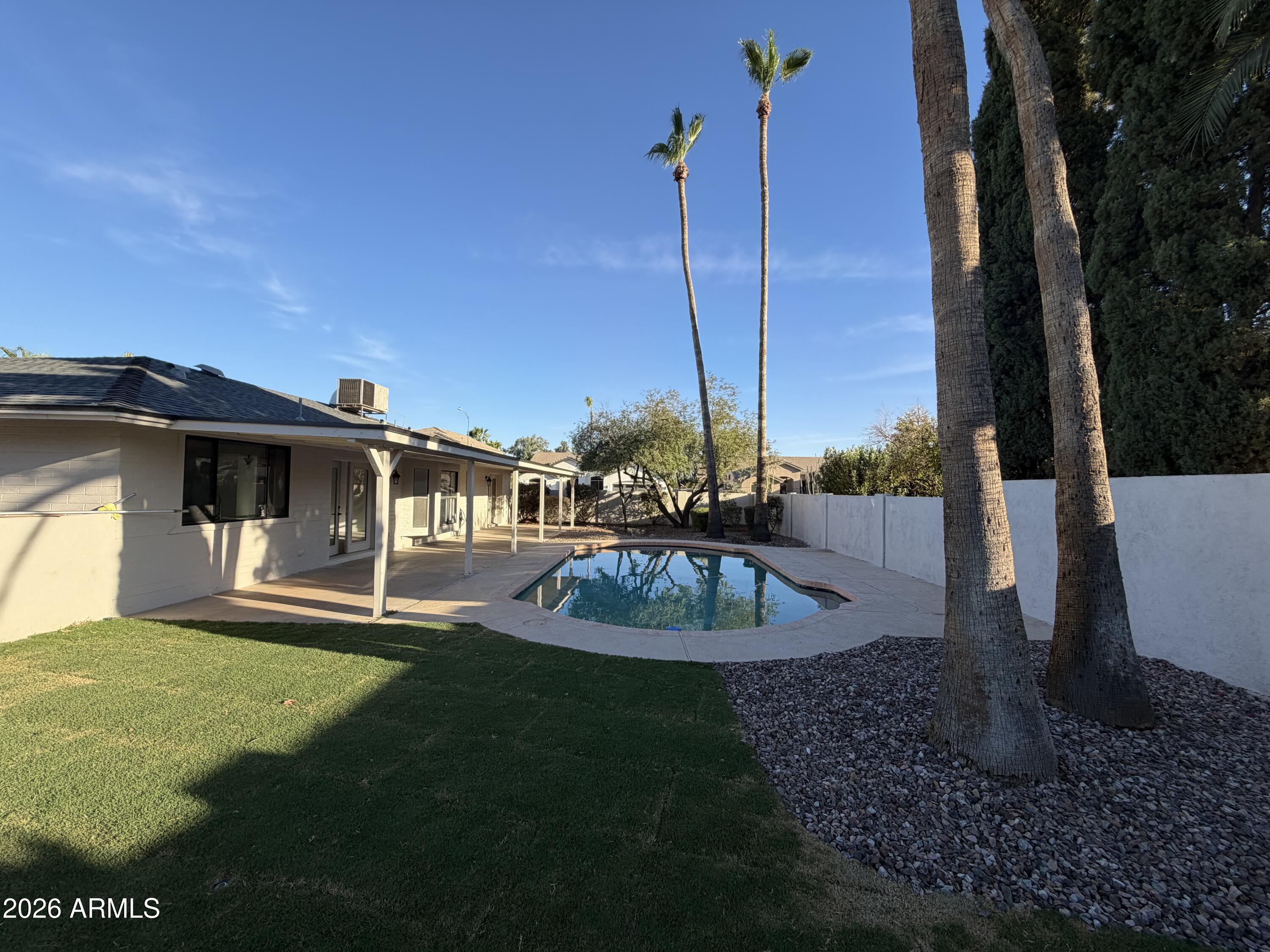 COUNTRY TRACE - Residential Lease