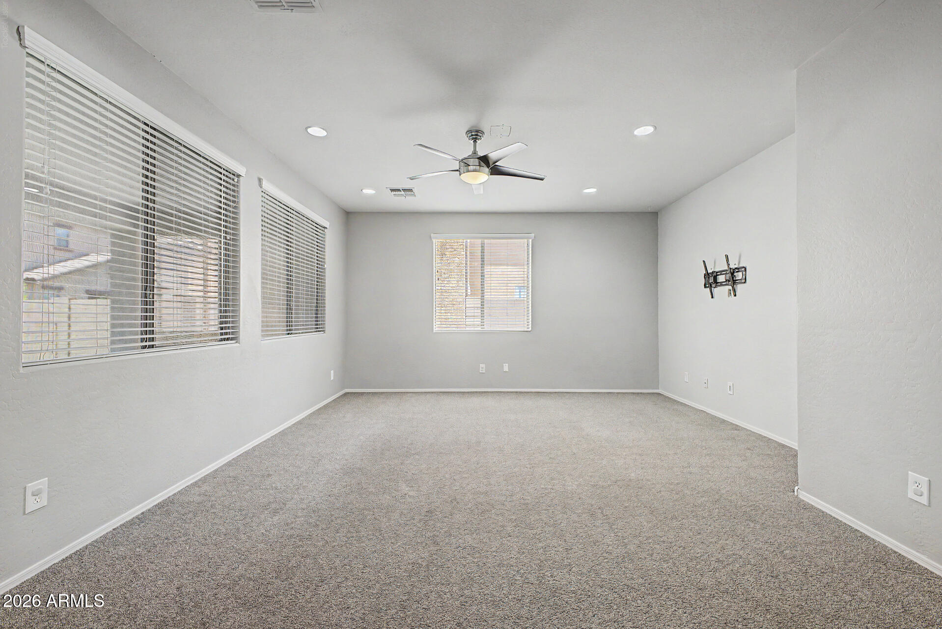 LYONS GATE PHASE 9 - Residential