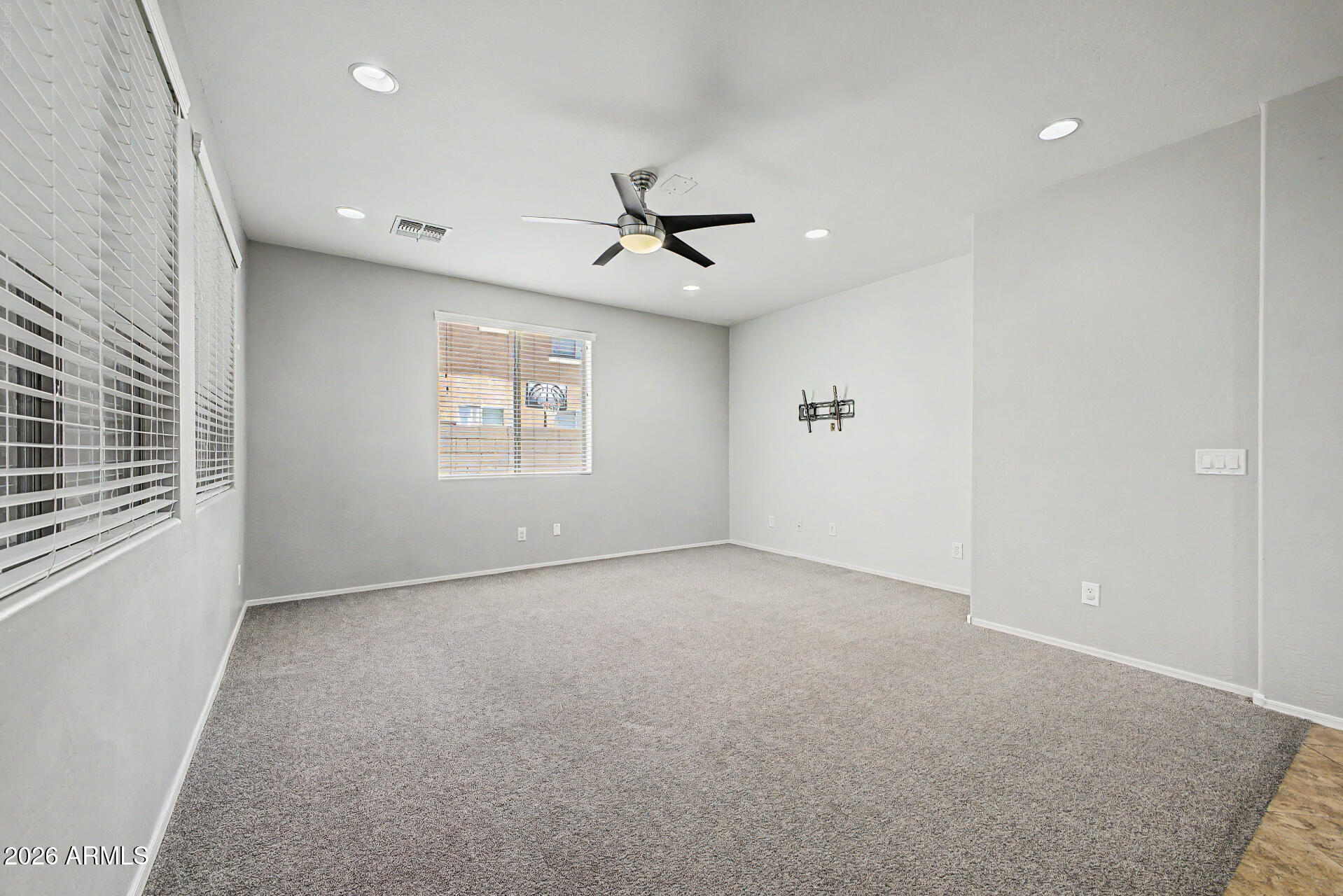 LYONS GATE PHASE 9 - Residential