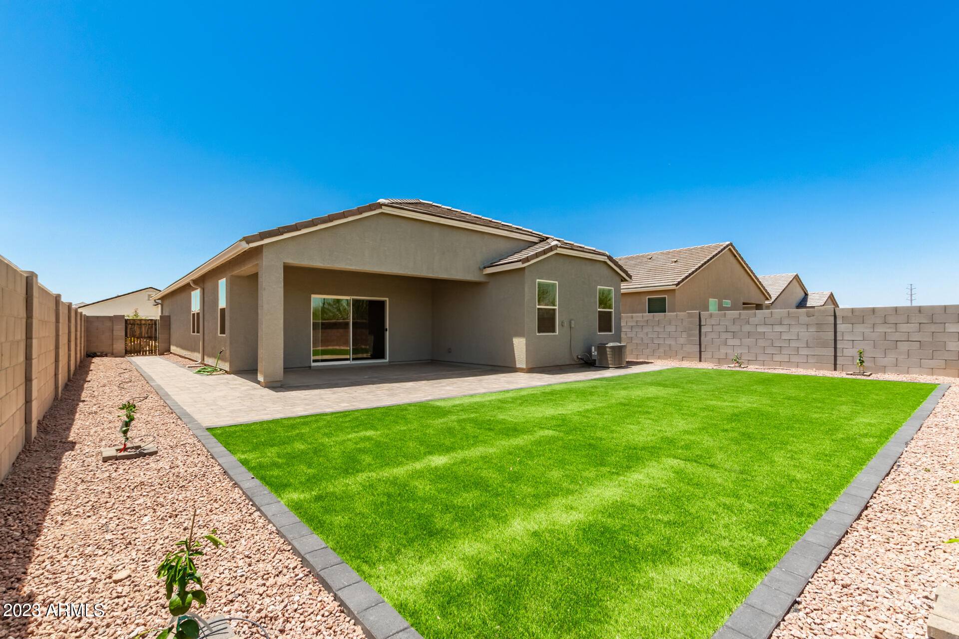 MAGNOLIA CIRCLE CROSS - UNIT 1 - Residential Lease