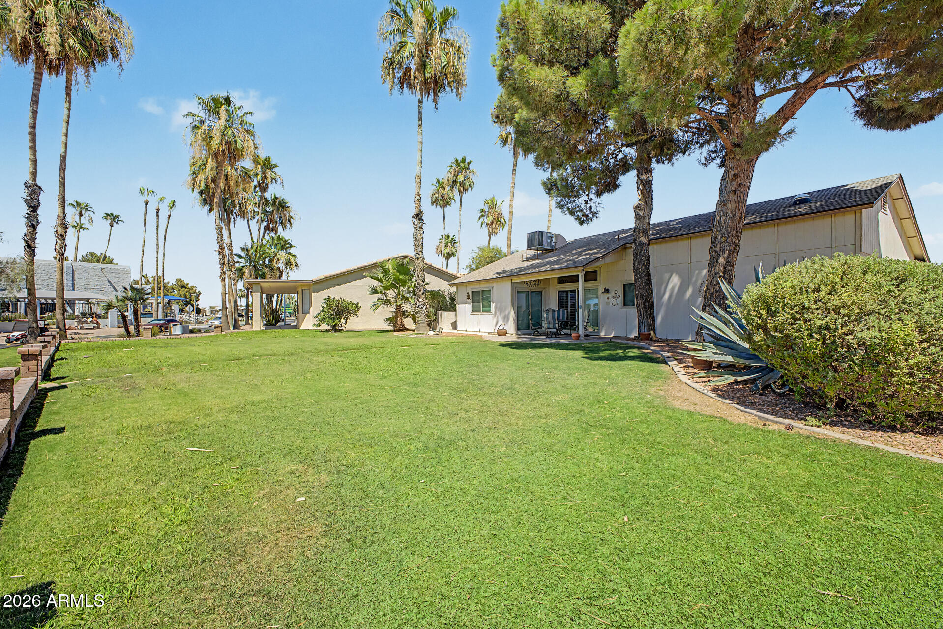 SUNBIRD UNIT SIX B - Residential