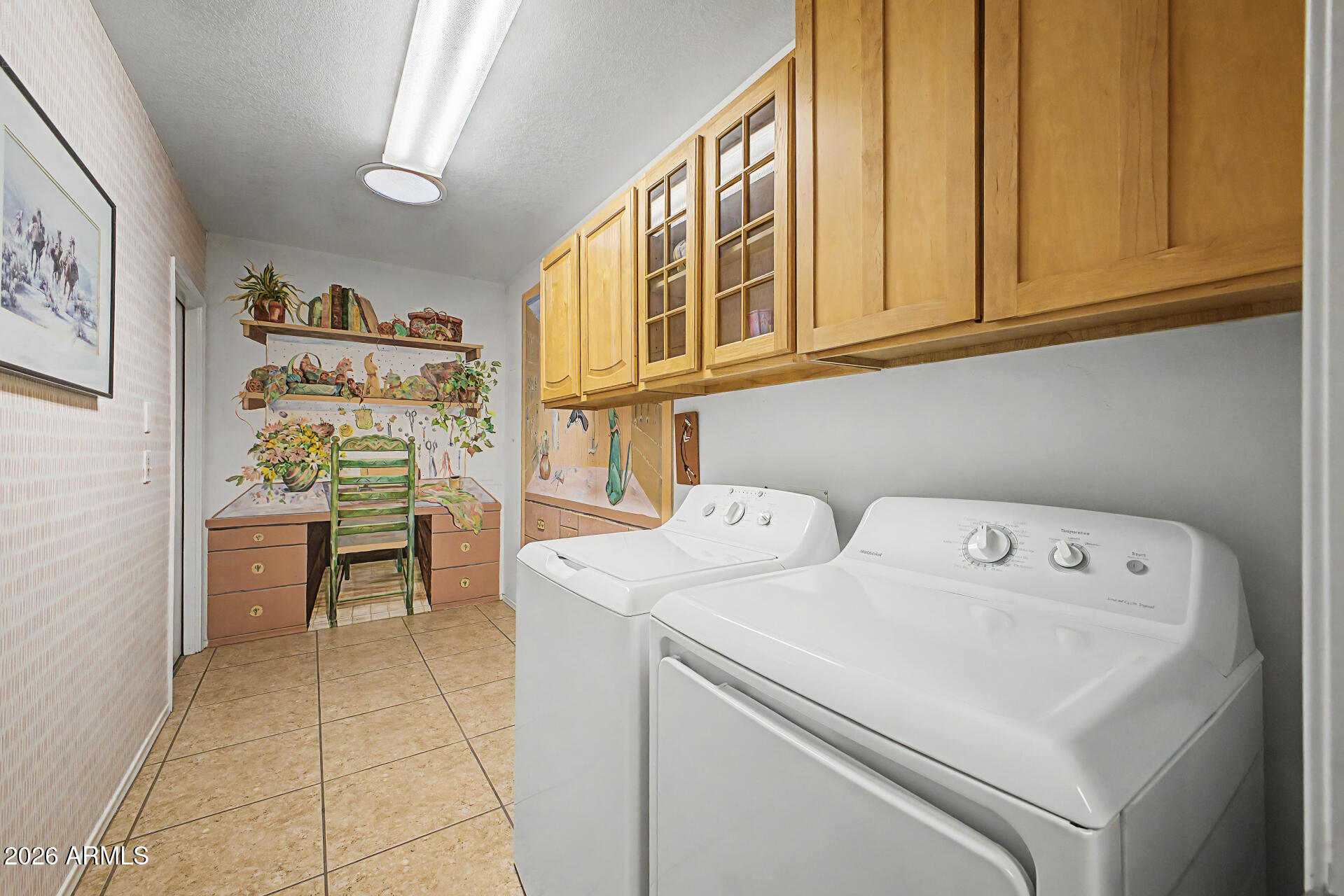 SUNBIRD UNIT SIX B - Residential