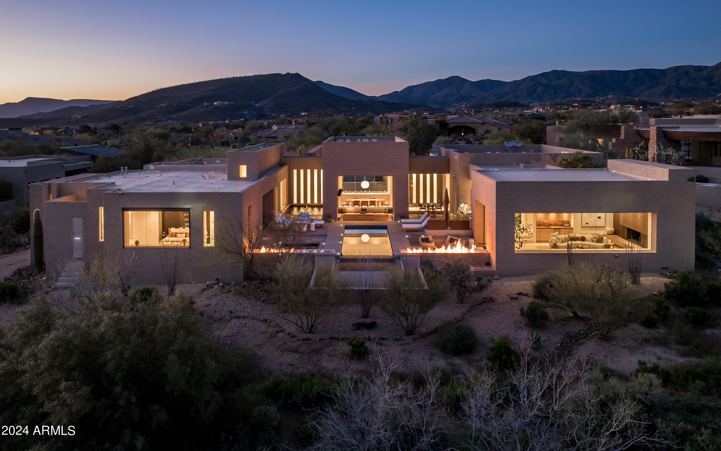 DESERT MOUNTAIN PHASE 1 UNIT 2 LOT 206-335 TR A - Residential