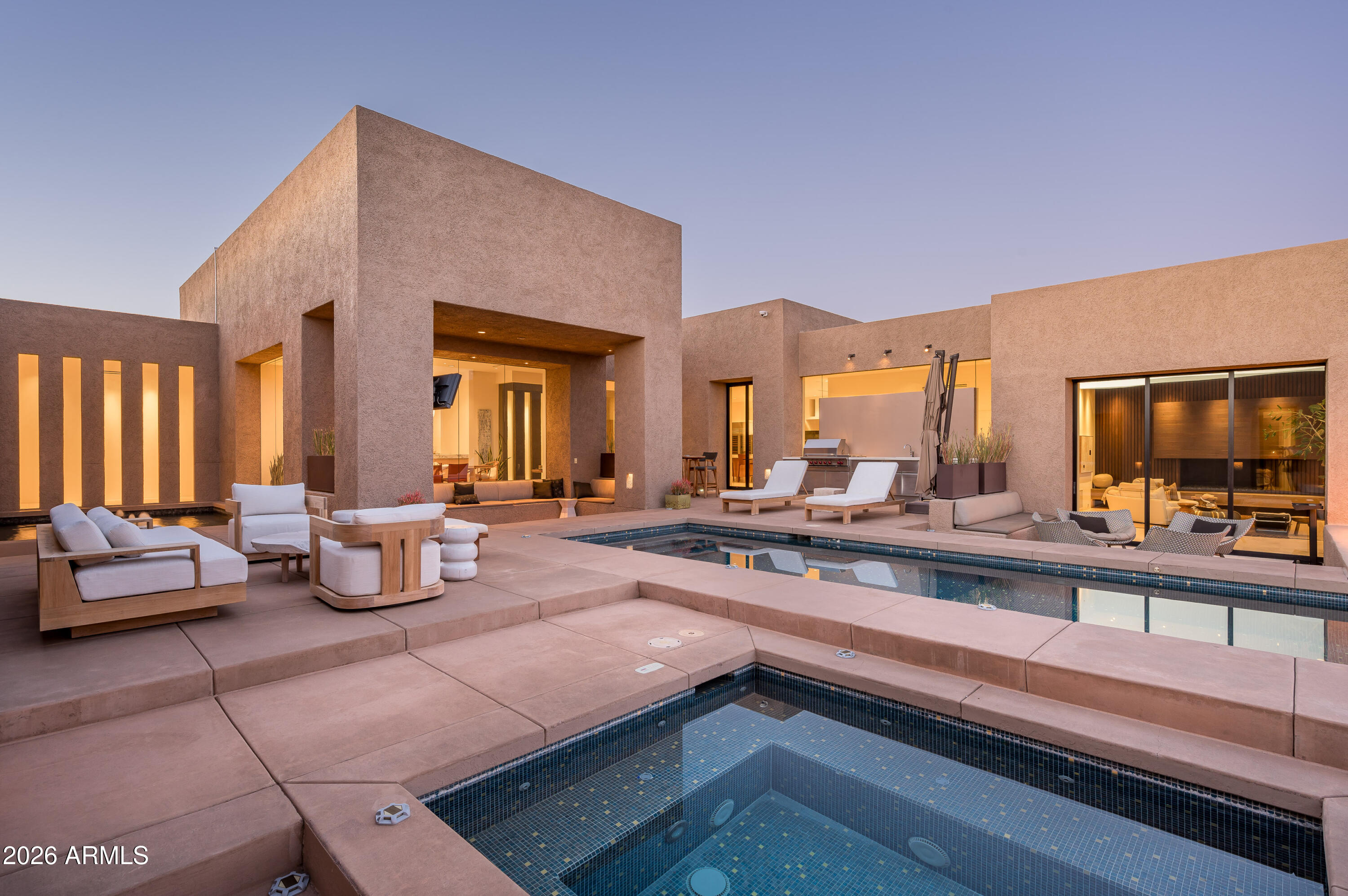DESERT MOUNTAIN PHASE 1 UNIT 2 LOT 206-335 TR A - Residential