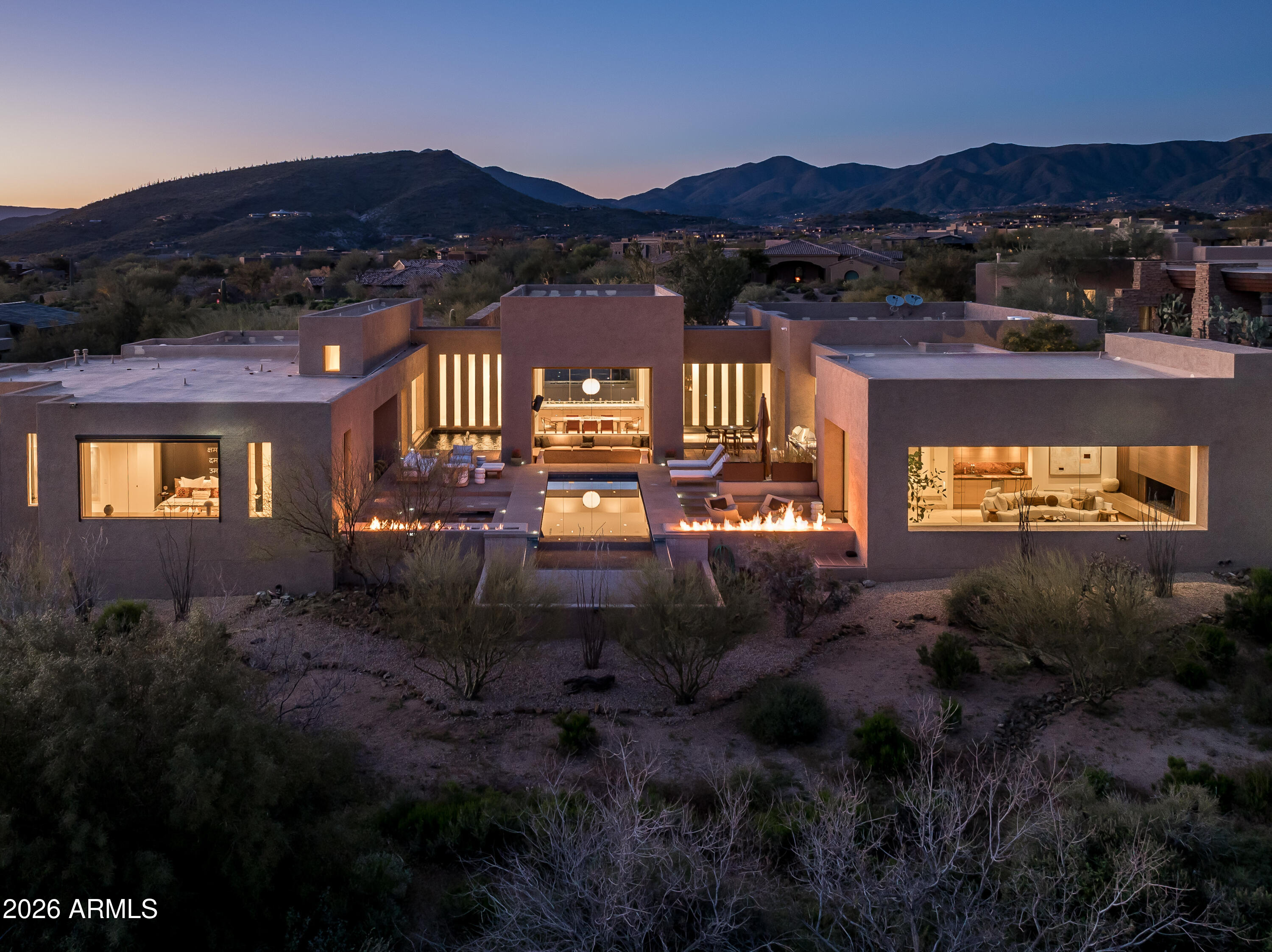 DESERT MOUNTAIN PHASE 1 UNIT 2 LOT 206-335 TR A - Residential